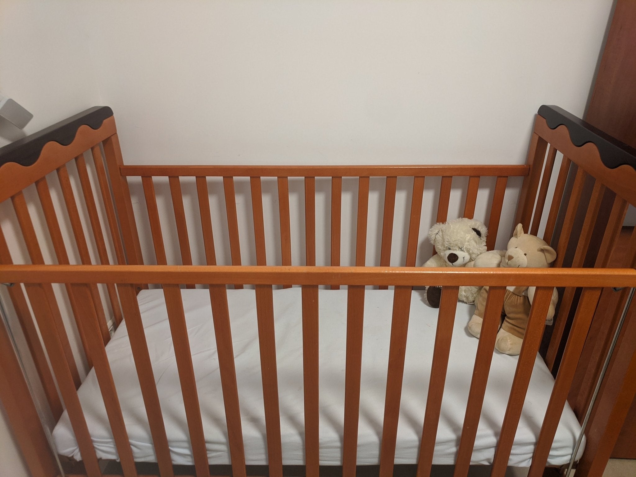 Crib מיטת תינוק - The Jerusalem Market