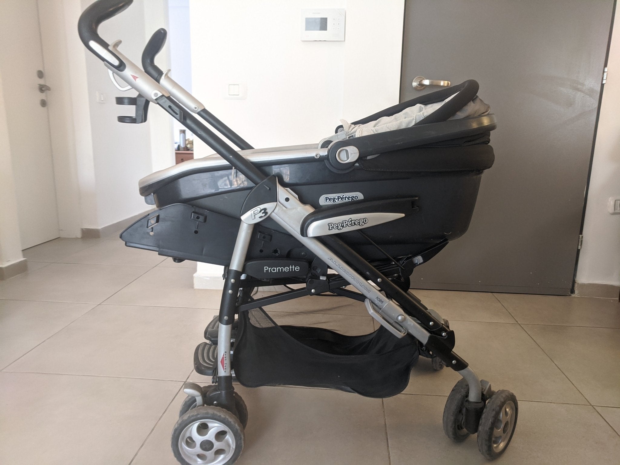 עגלת תינוק peg perego - The Jerusalem Market