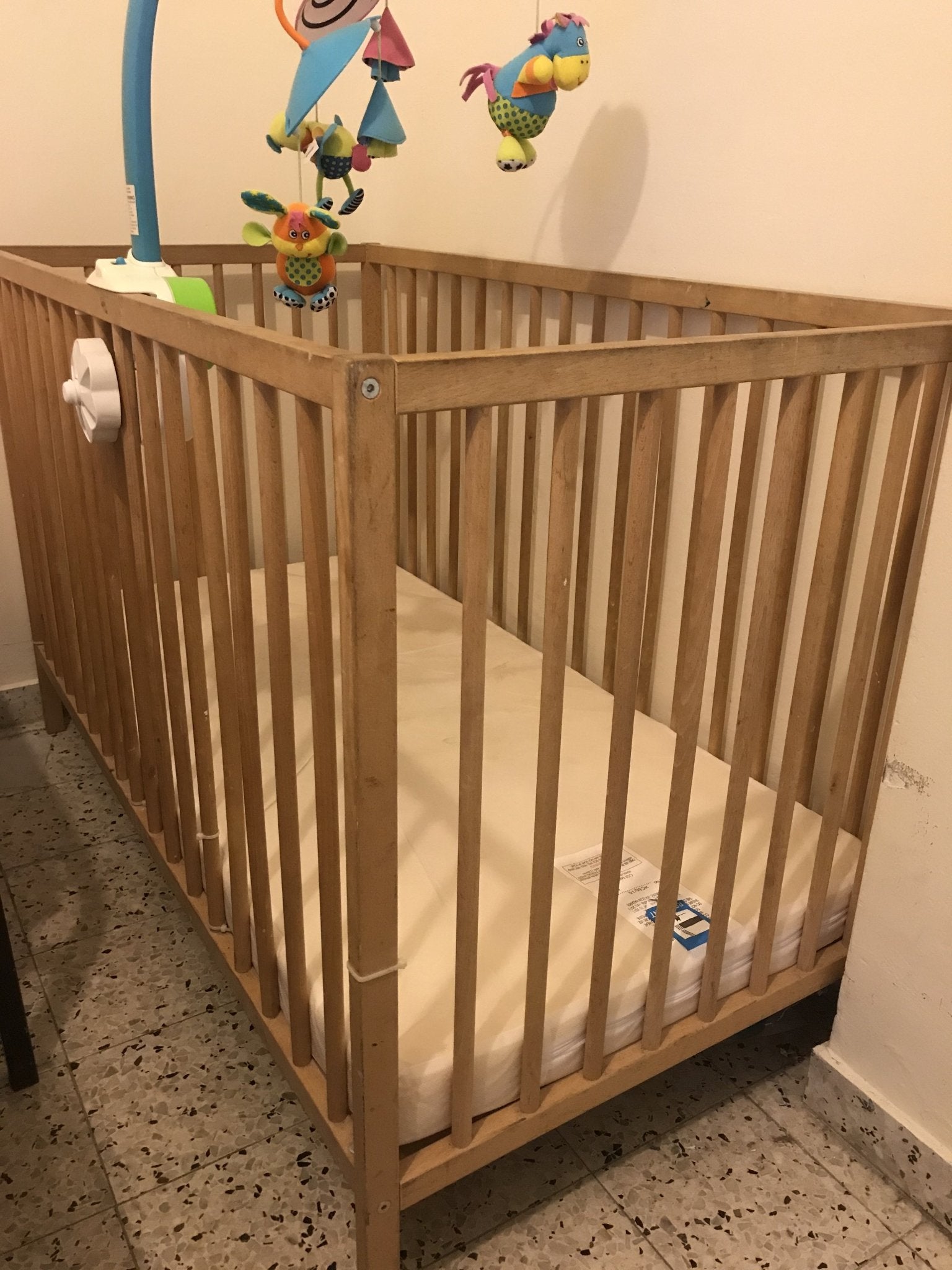 Crib - The Jerusalem Market