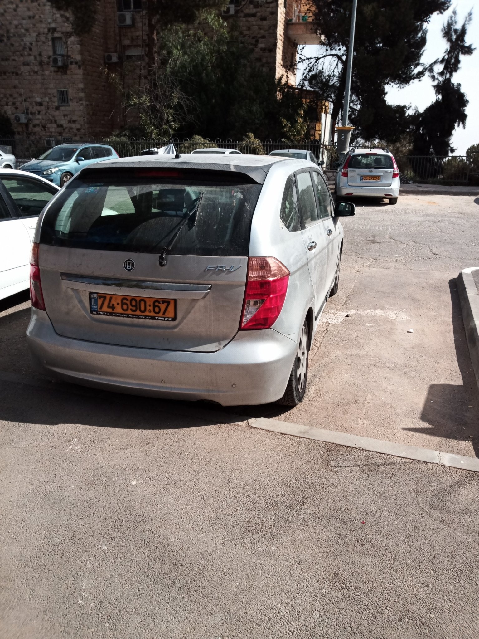 Honda FRV - The Jerusalem Market