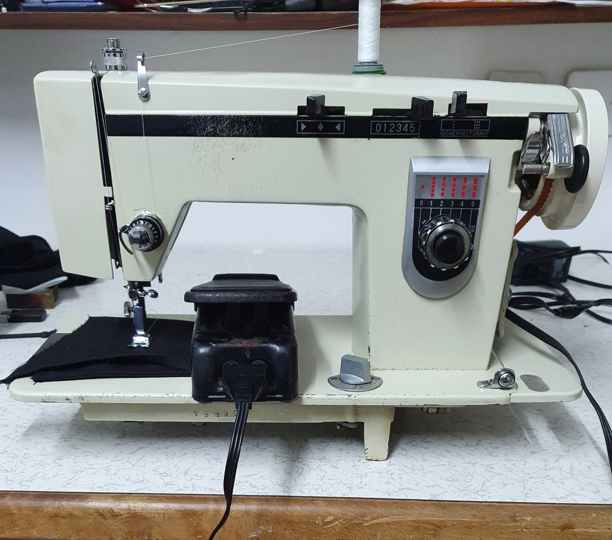Sewing machine - The Jerusalem Market