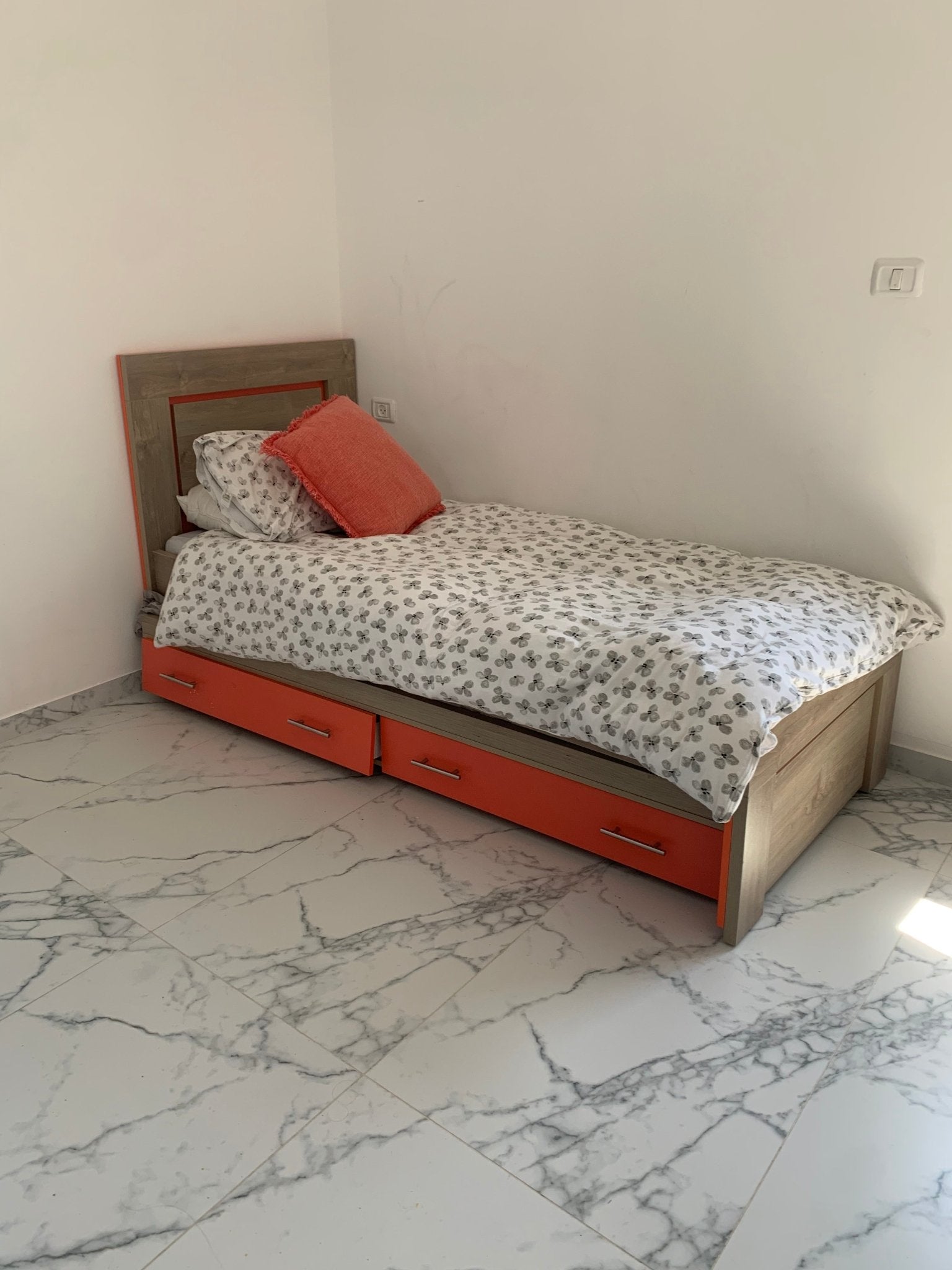 Kids bed - The Jerusalem Market