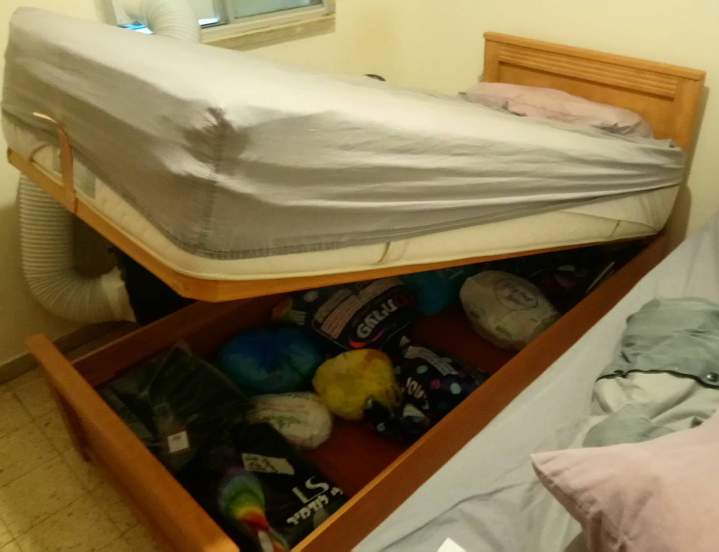 Adult Beds x2 - The Jerusalem Market