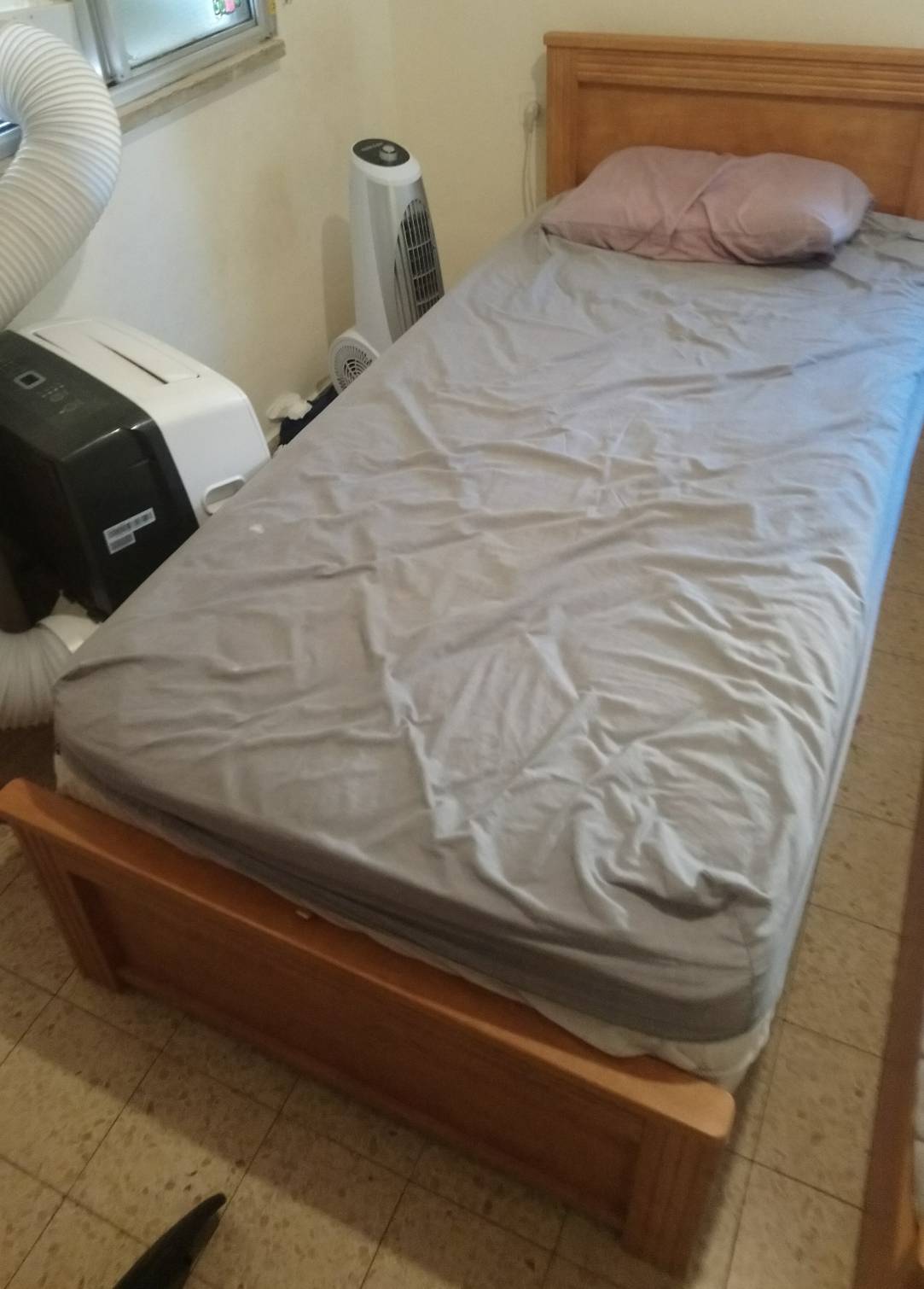 Adult Beds x2 - The Jerusalem Market
