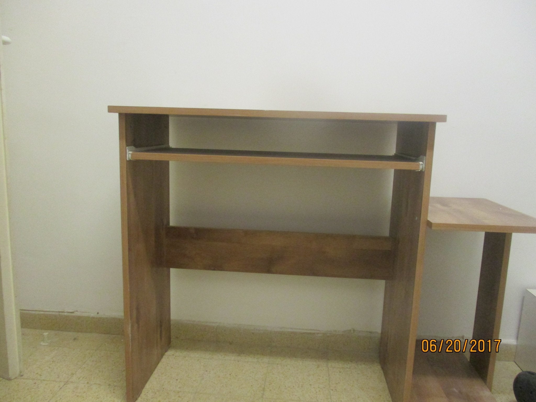 Computer Desk - The Jerusalem Market