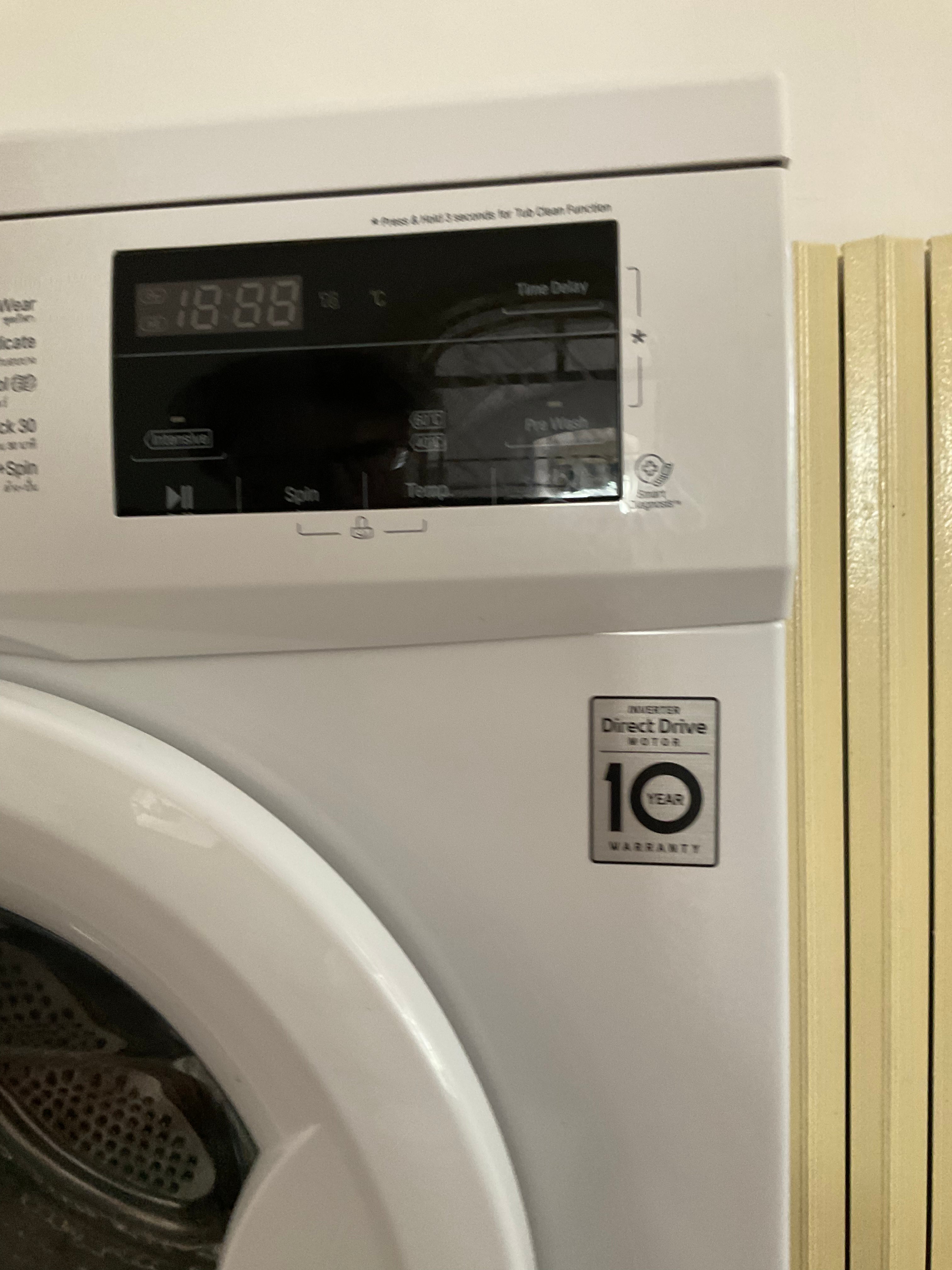 LG Washing Machine, 7kg - image 4