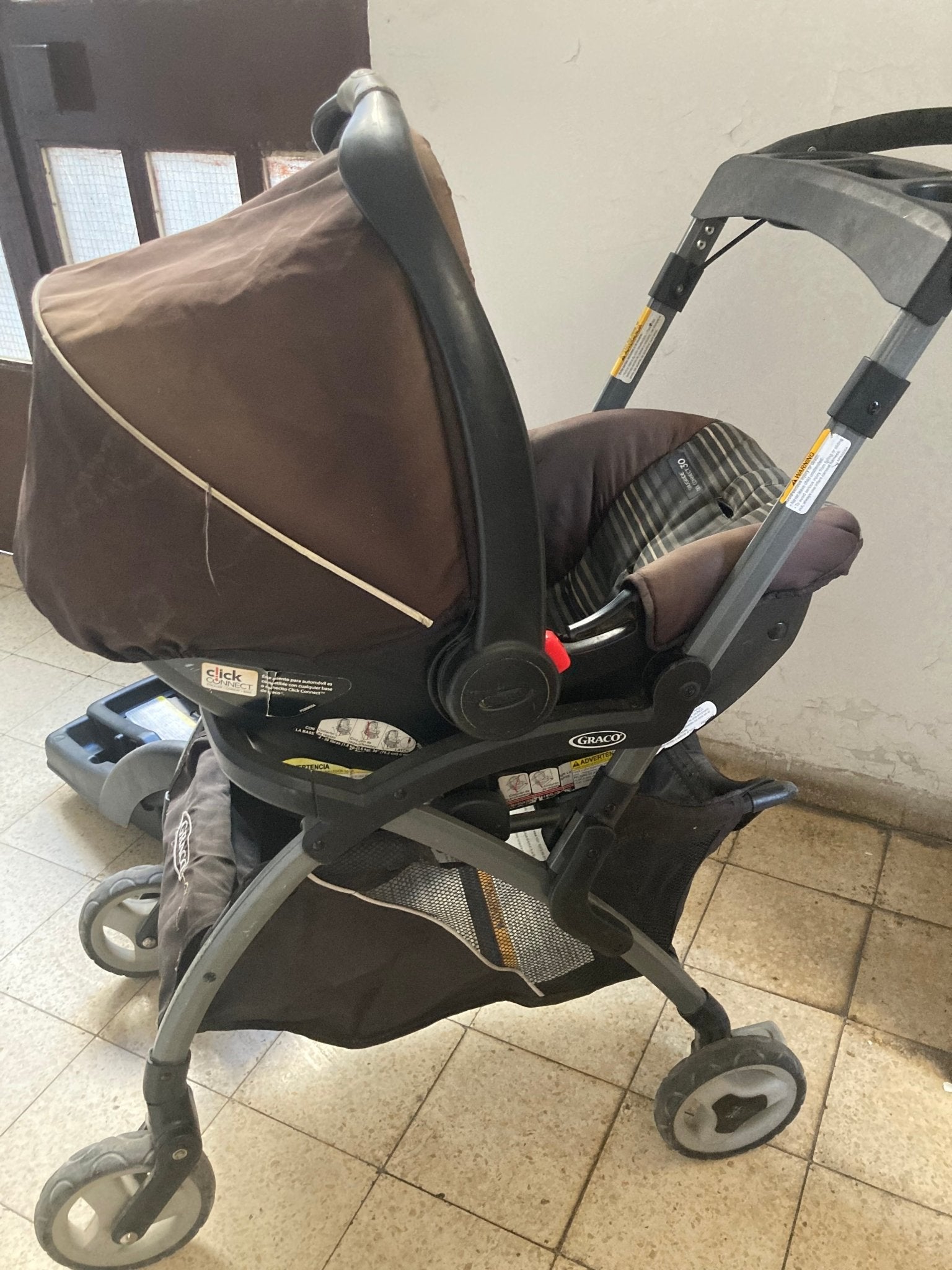 Snap N Go Stroller with base for car - The Jerusalem Market