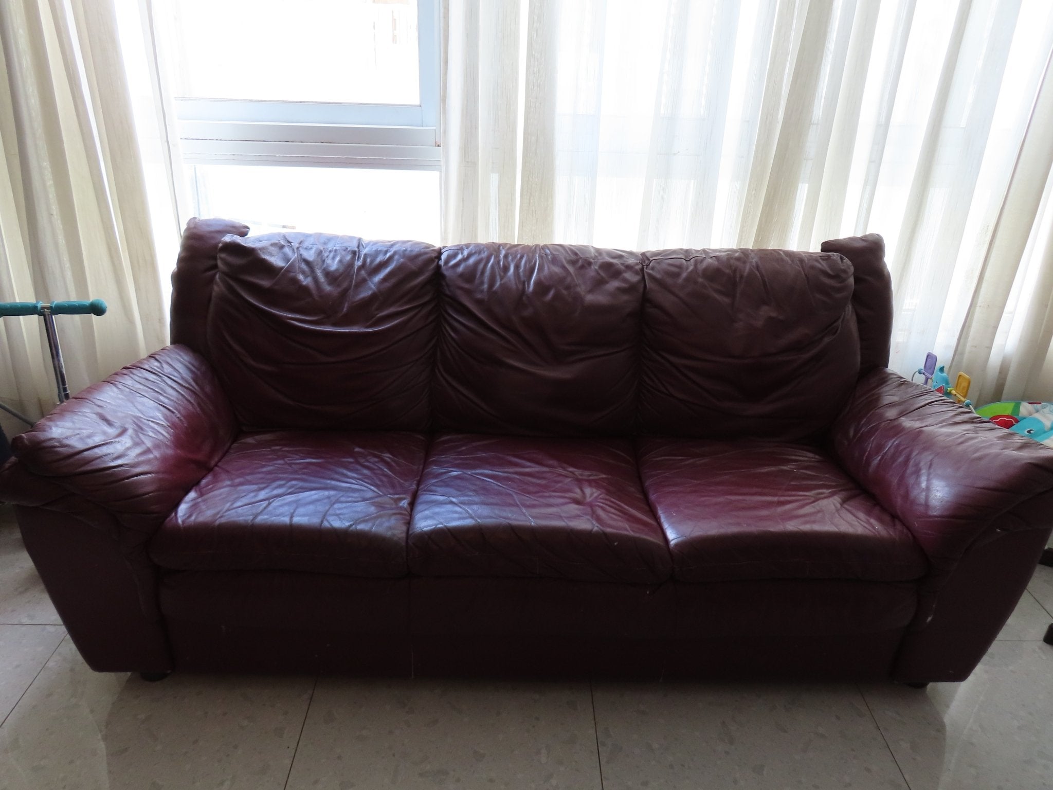 Couch - The Jerusalem Market