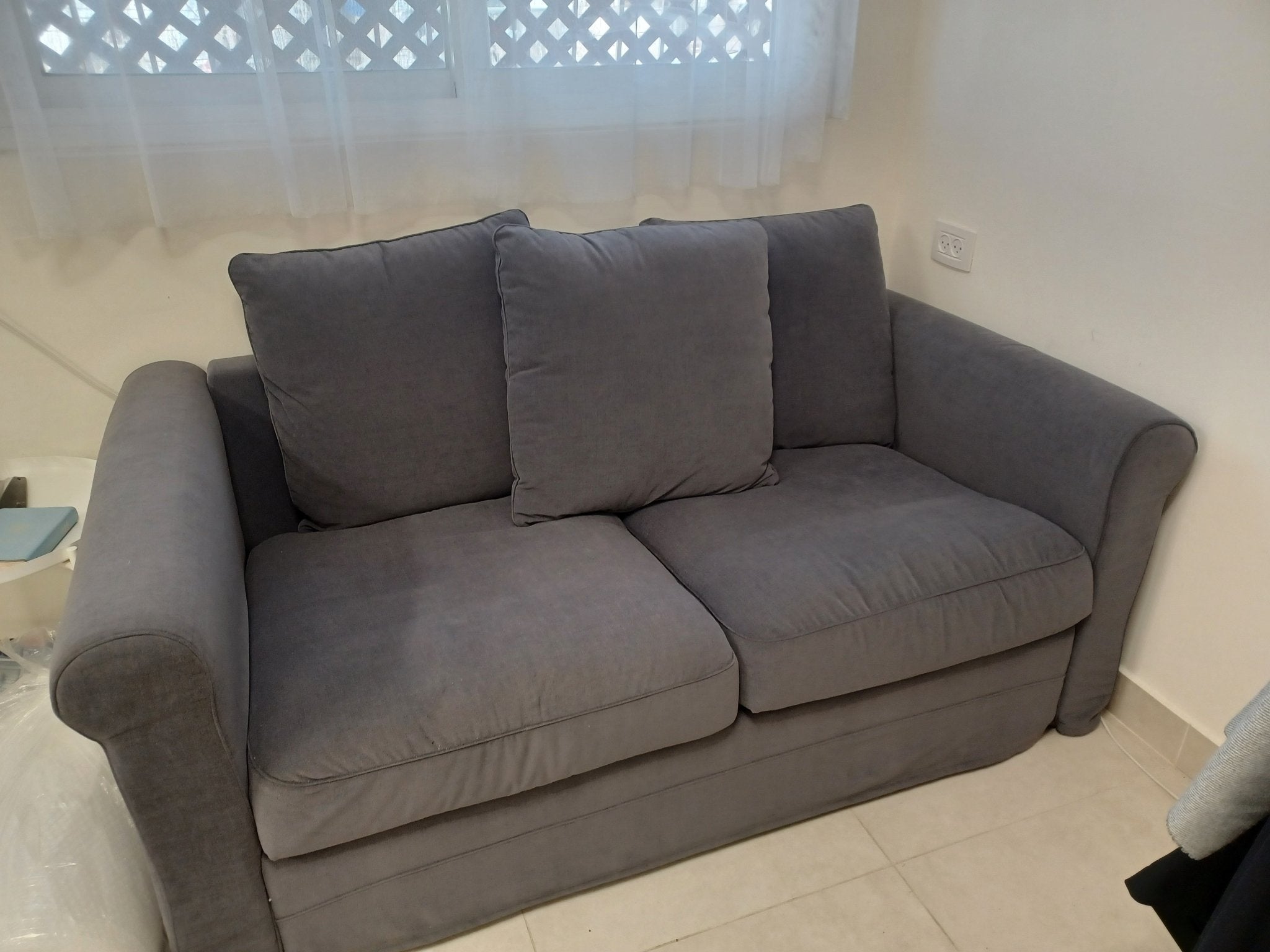 2 seater couch - The Jerusalem Market