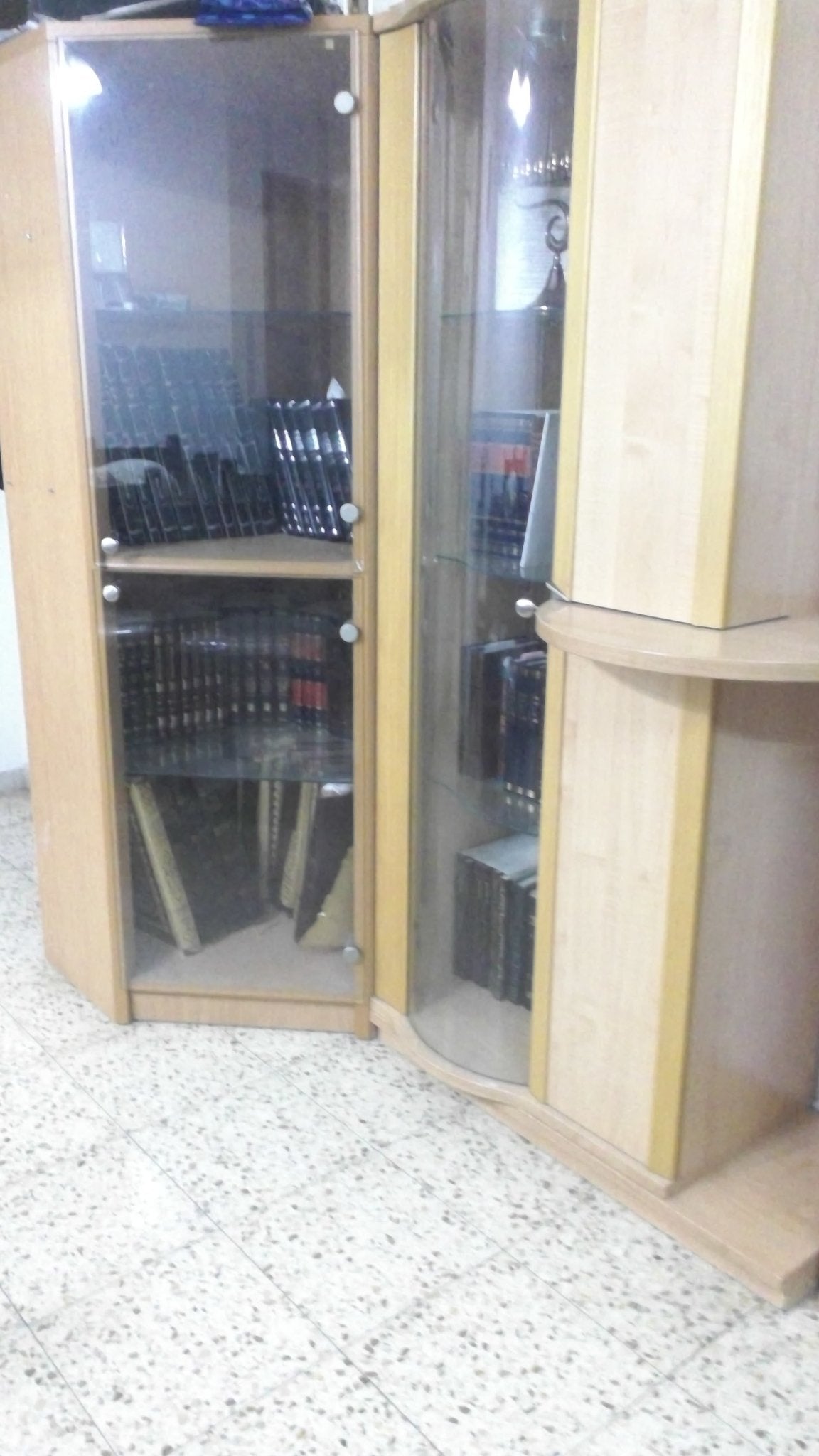Breakfront/bokcase - The Jerusalem Market