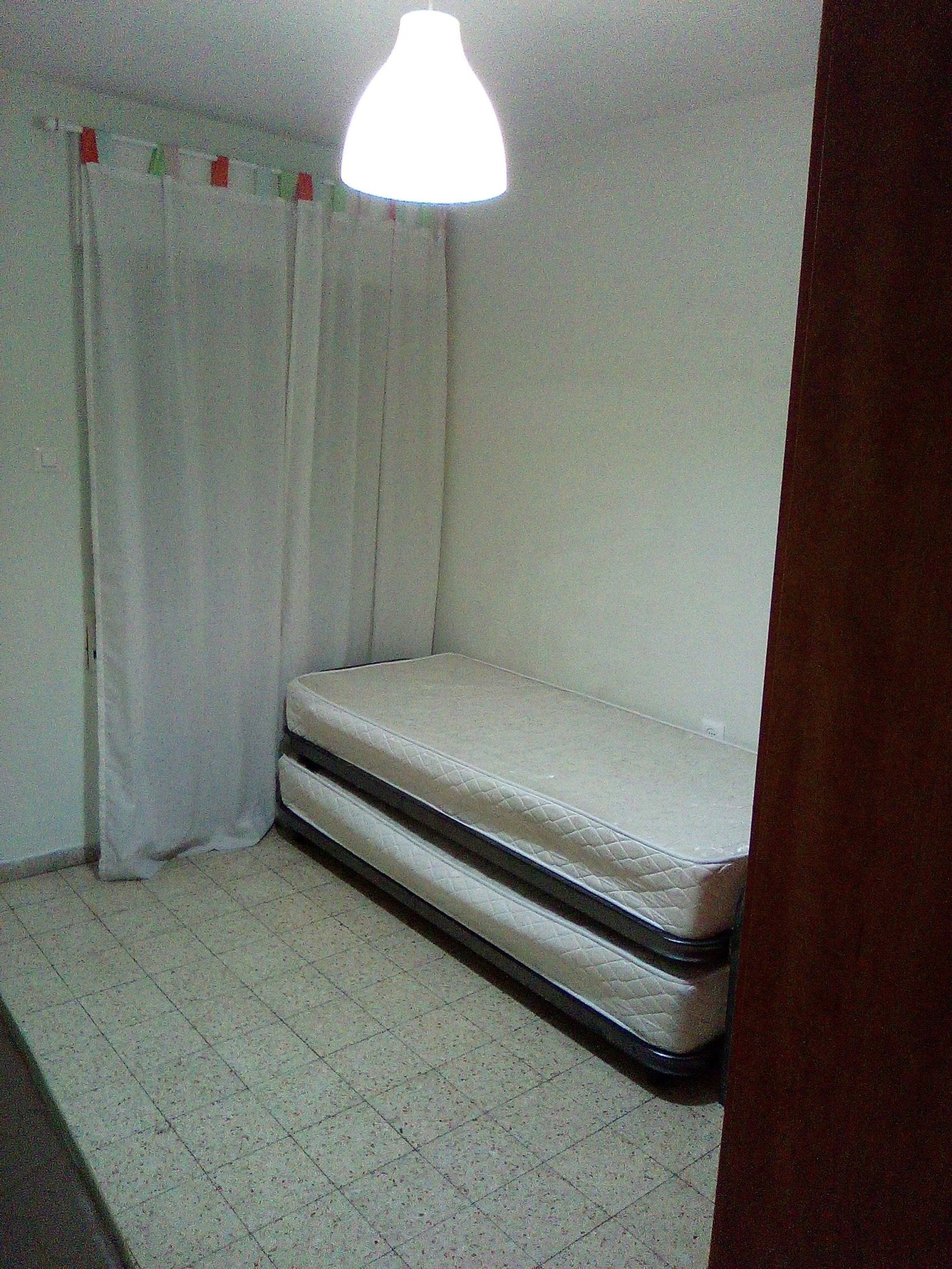 High riser bed with matresses - The Jerusalem Market