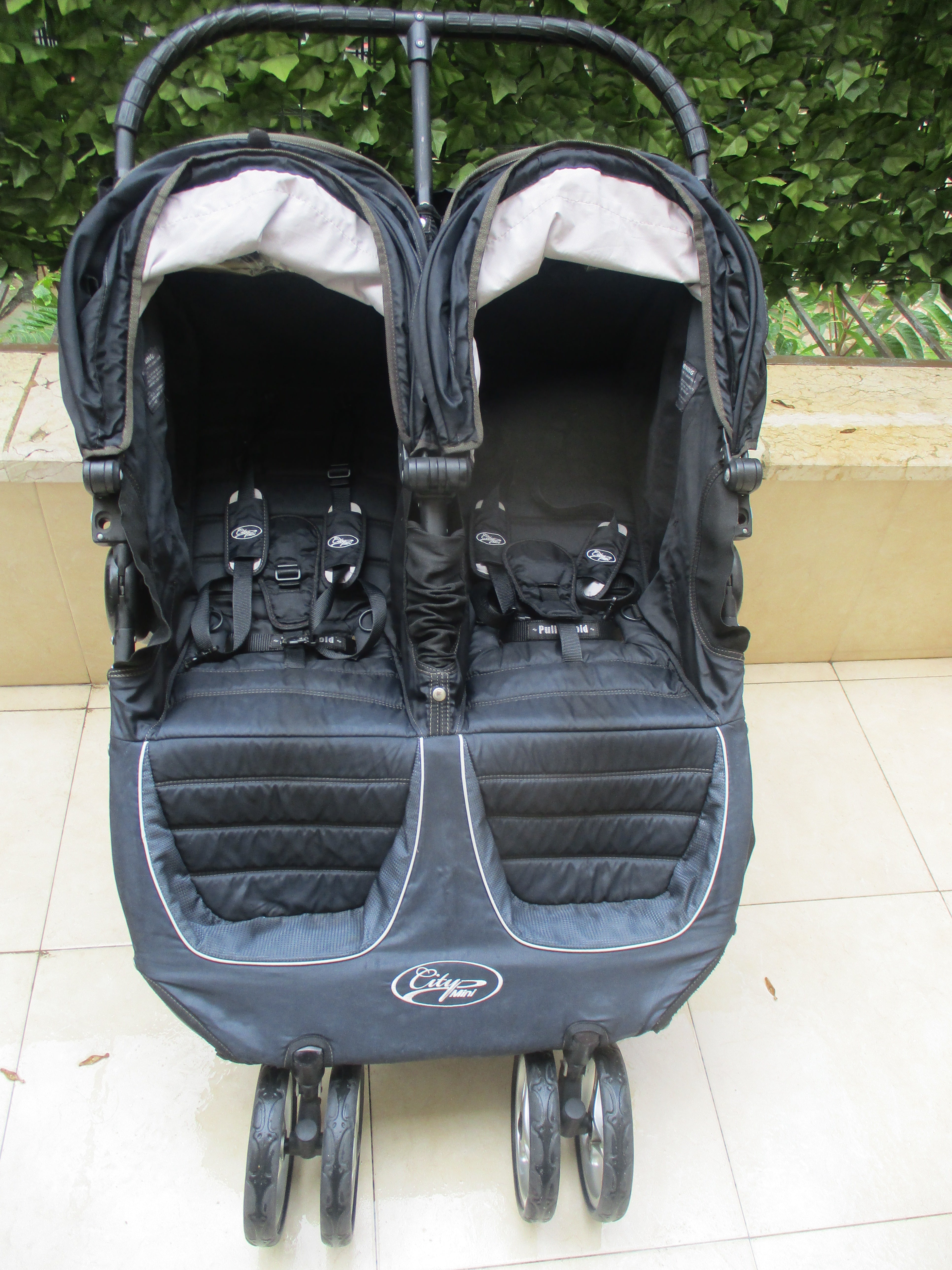 Twin Carriage (City Mini) - image 3