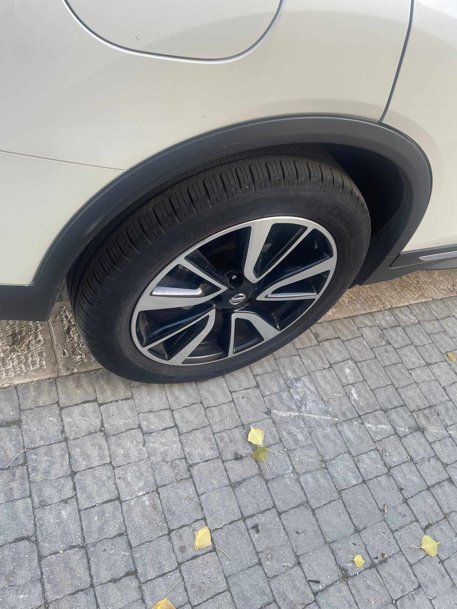 Nissan Xtrail car - The Jerusalem Market