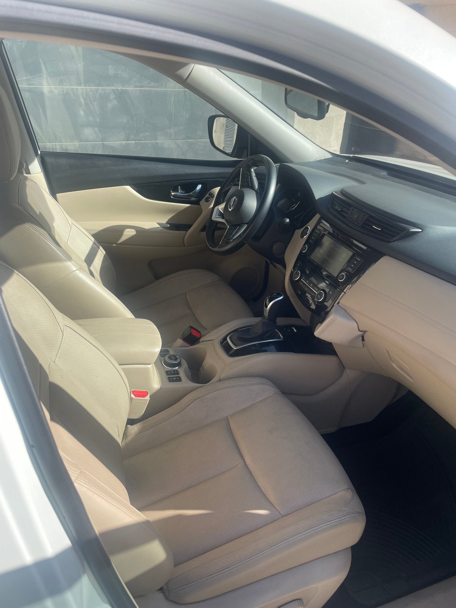 Nissan Xtrail car - The Jerusalem Market