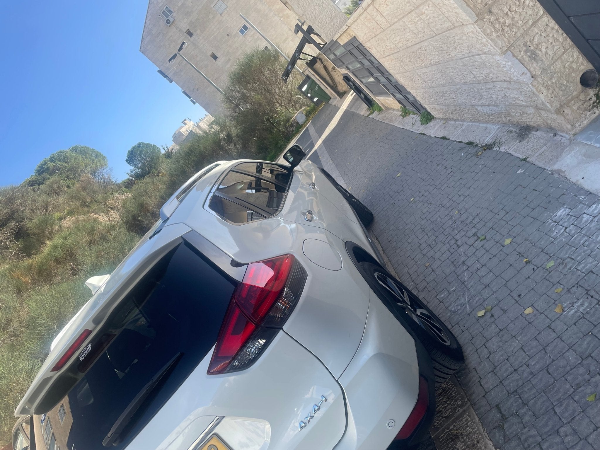 Nissan Xtrail car - The Jerusalem Market