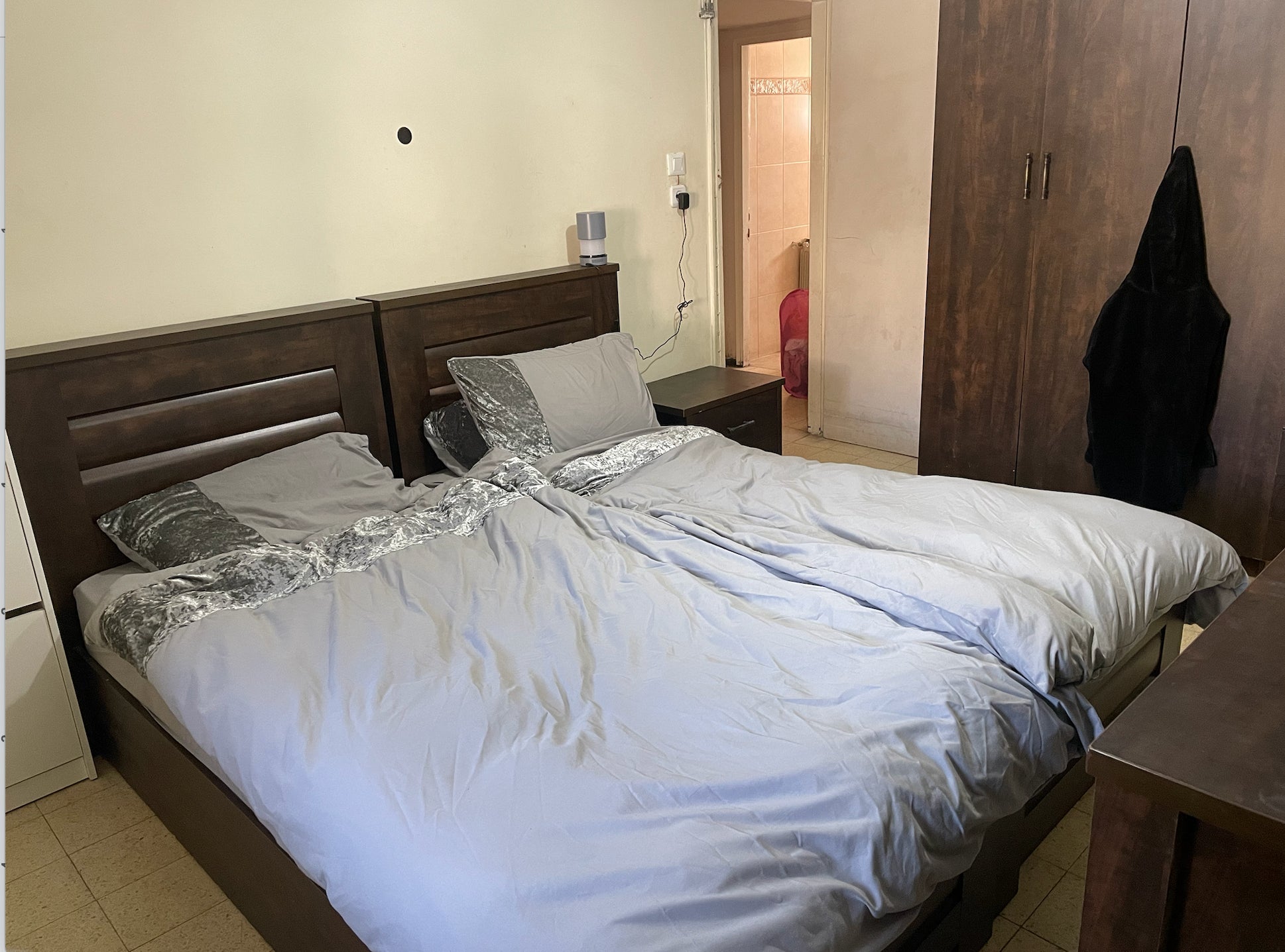 2 Twin Beds with Storage - The Jerusalem Market
