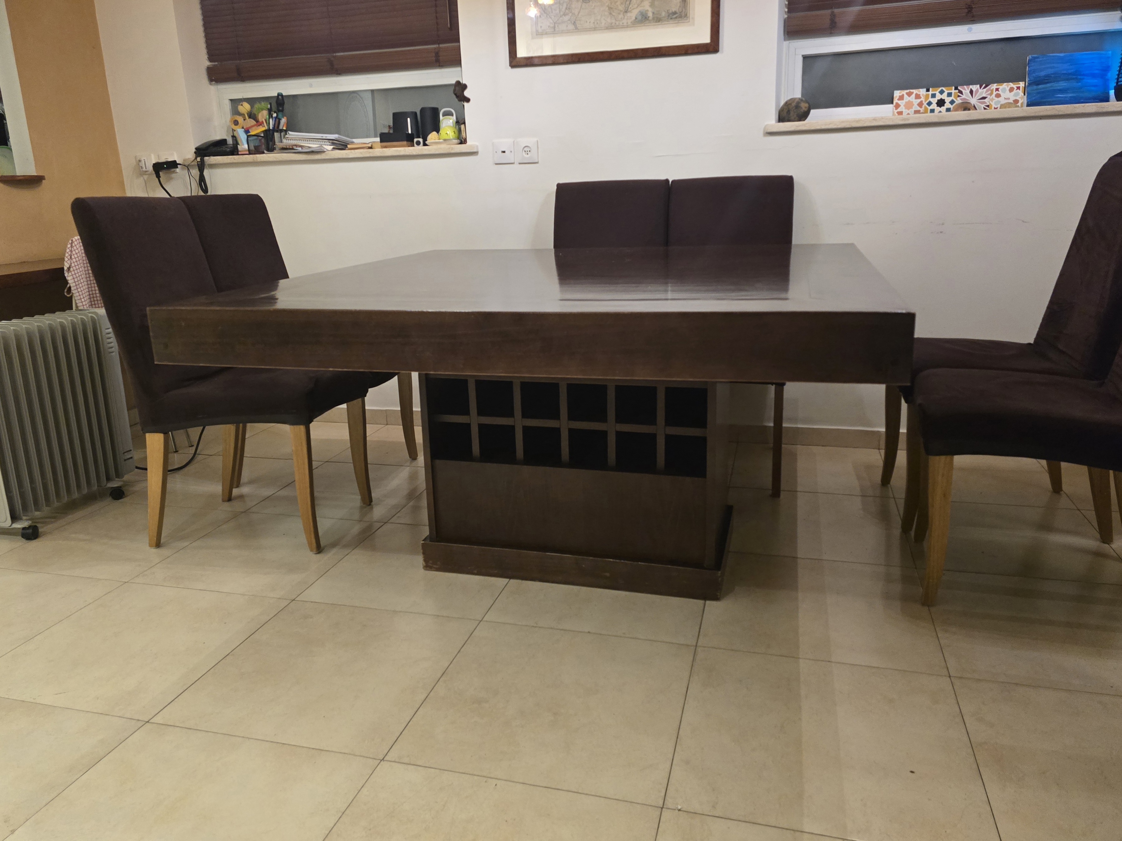 Dining room square table