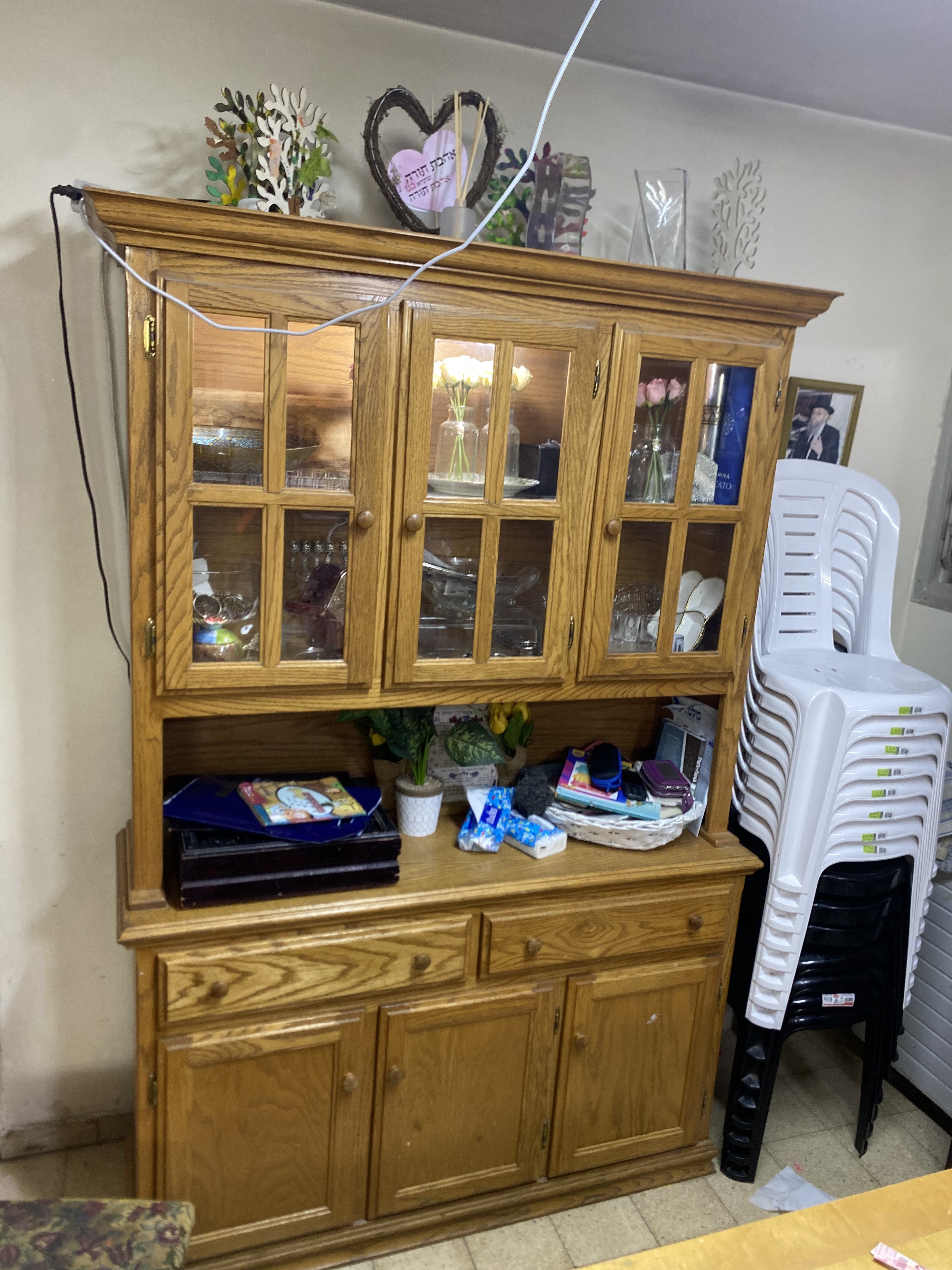 China Cabinet / Display Cabinet