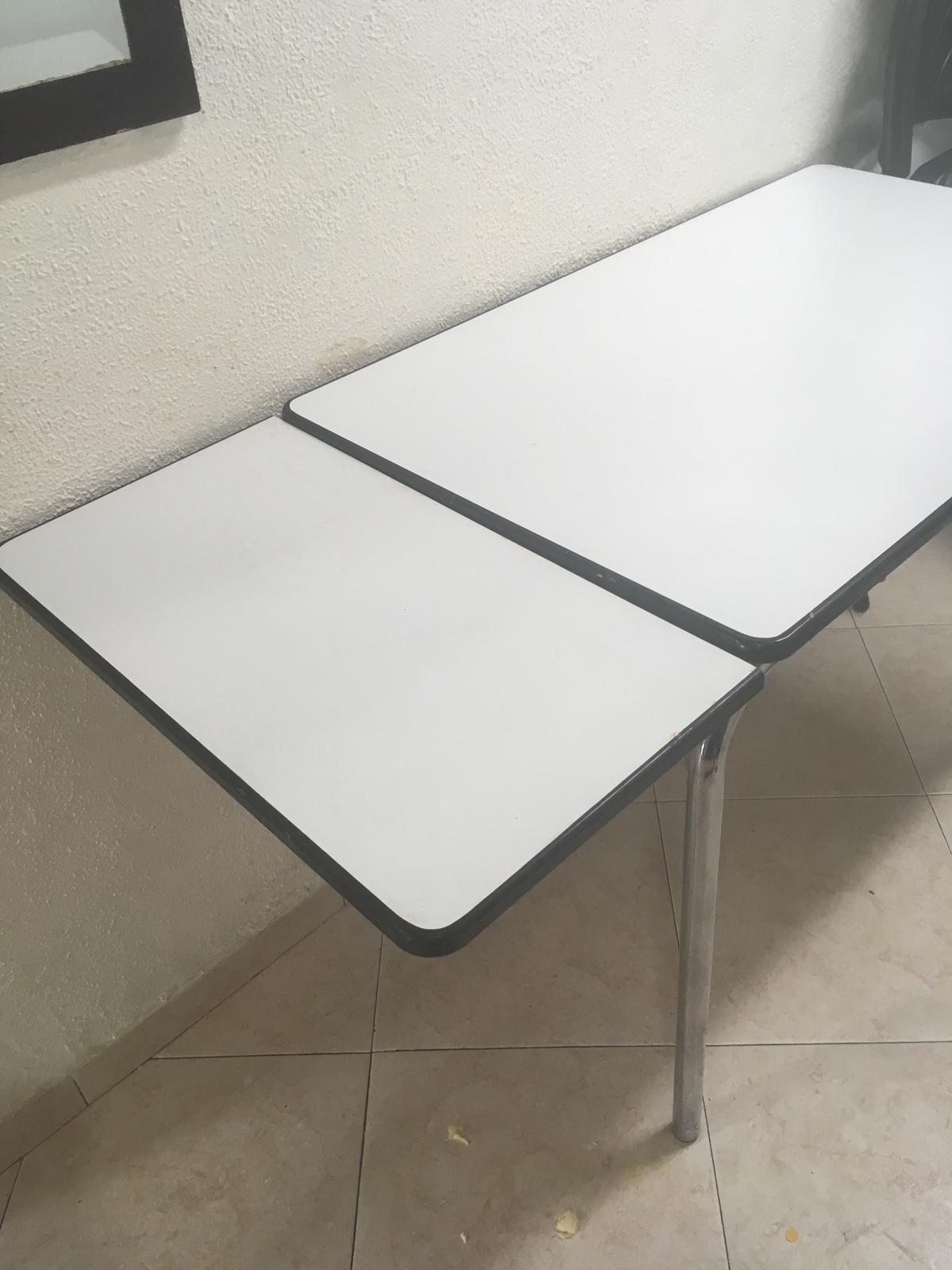 Extendable kitchen table - The Jerusalem Market