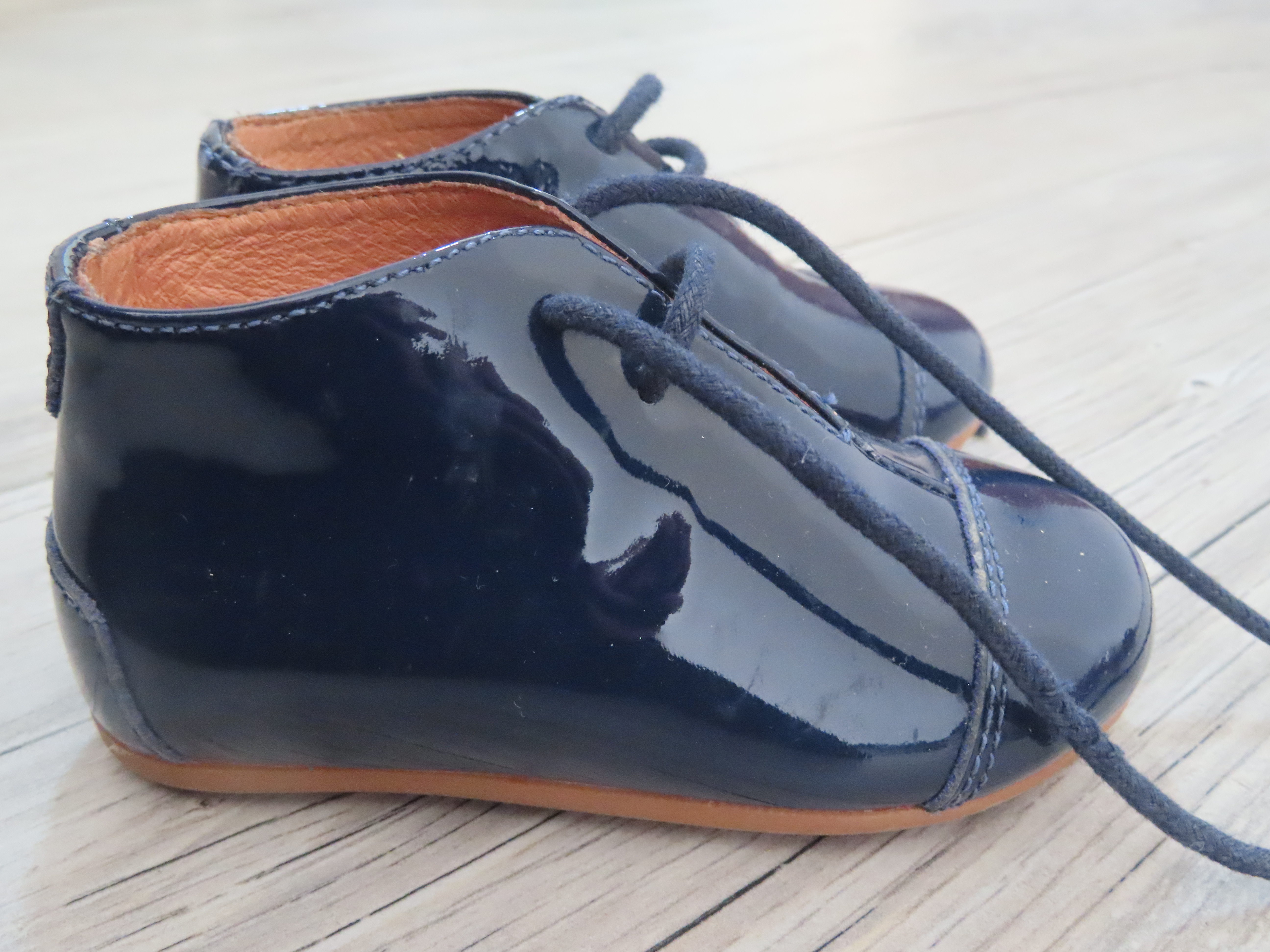 Children's shoes