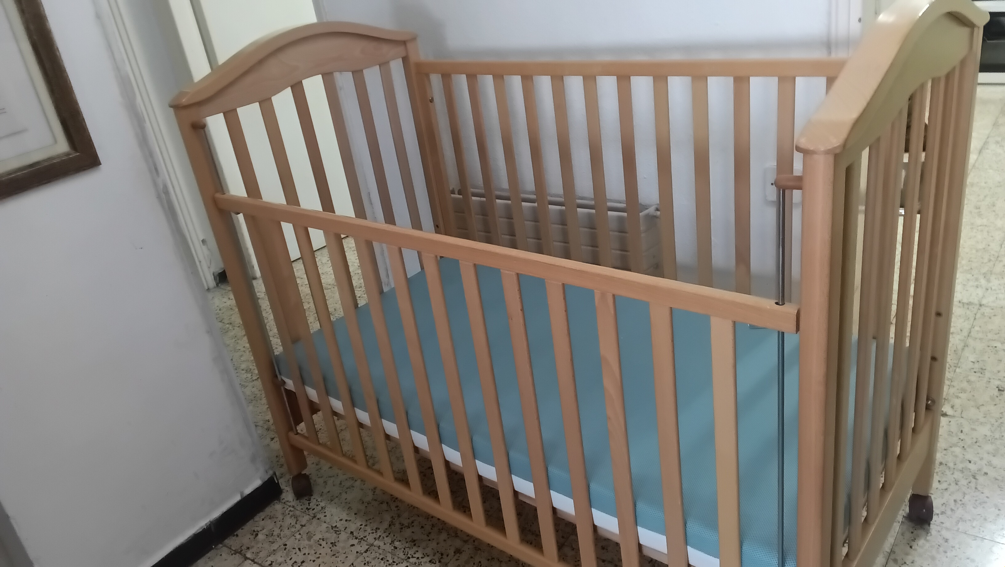 Miskal Wooden Crib