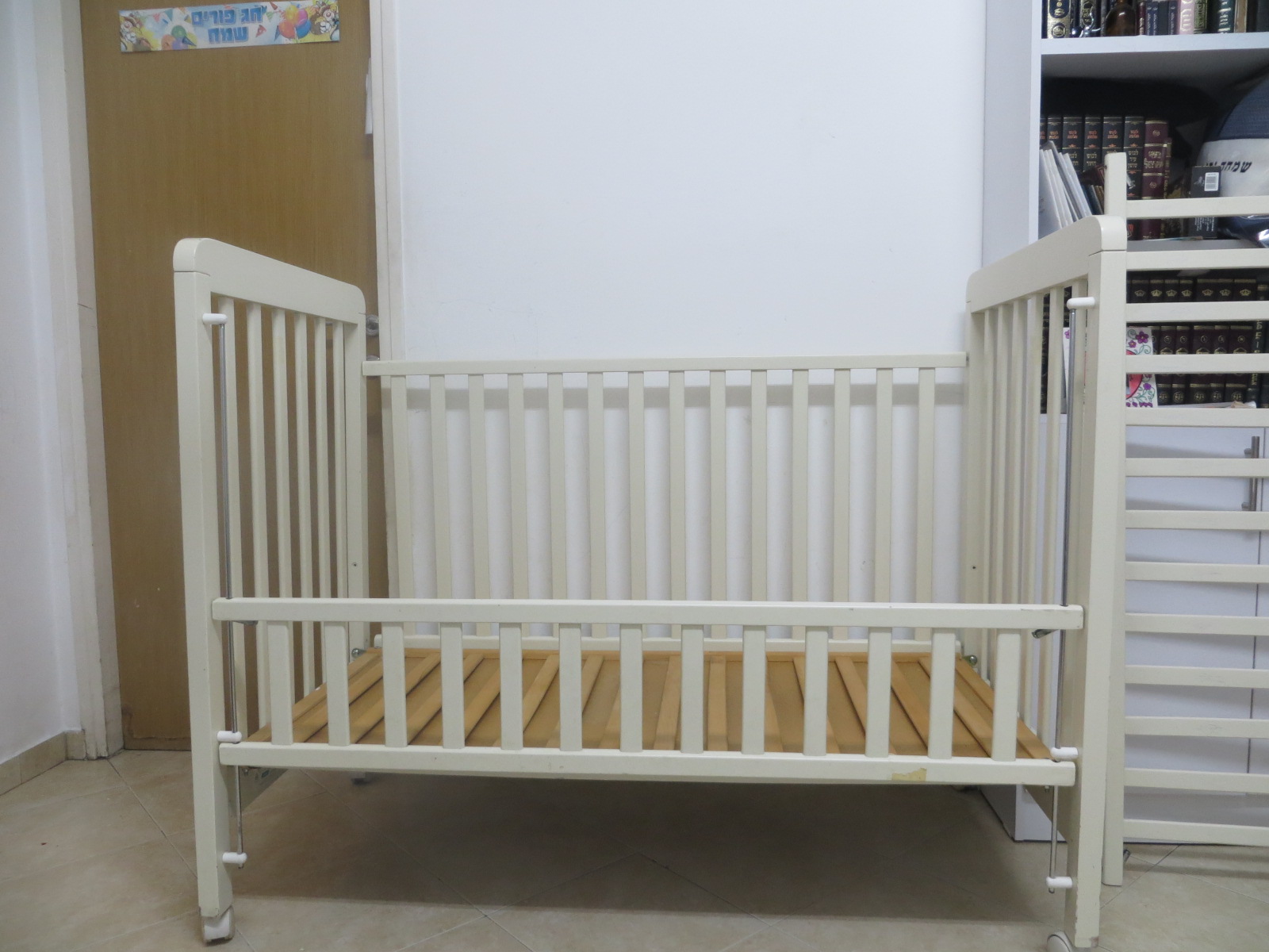 Crib/toddler bed