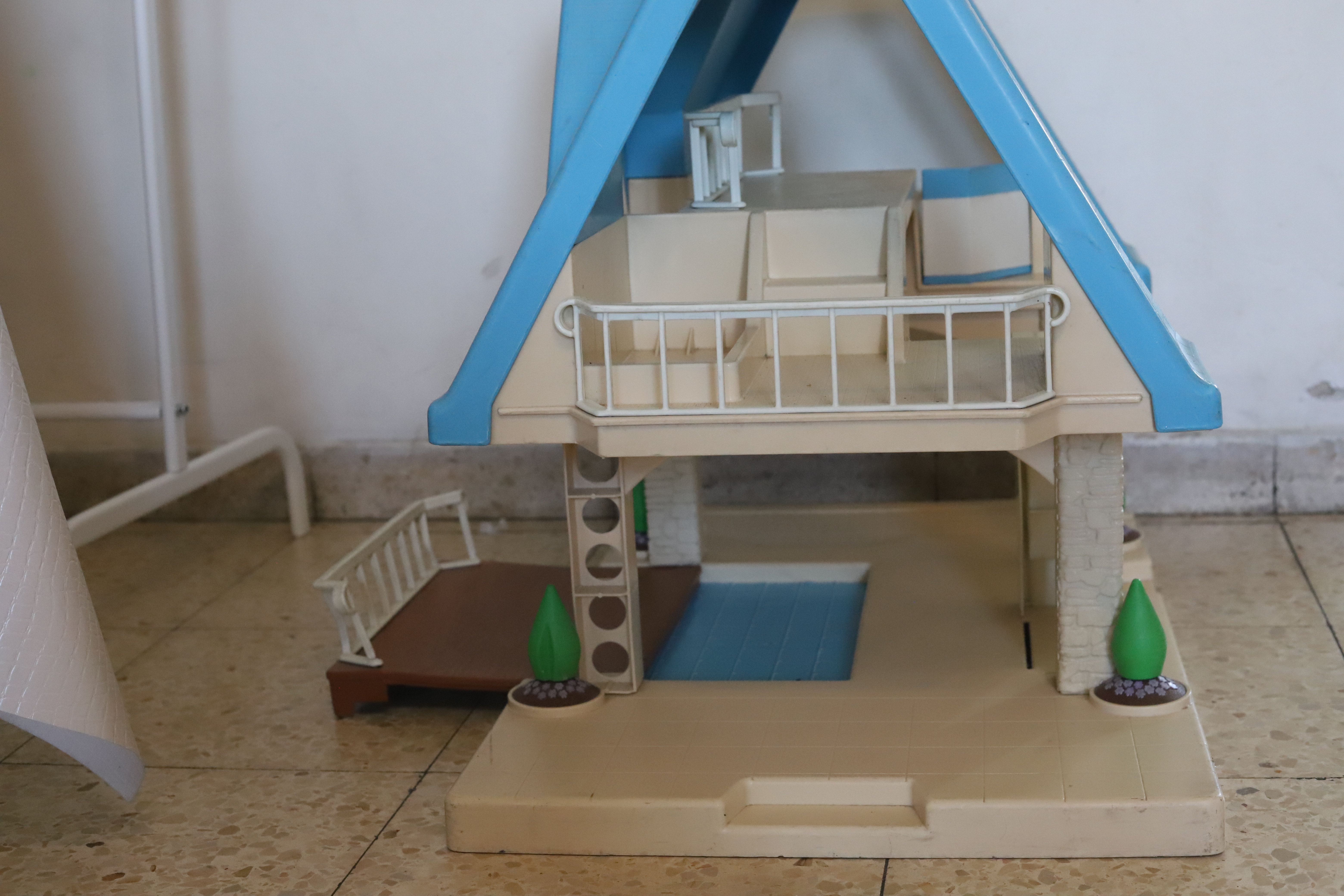 Doll house