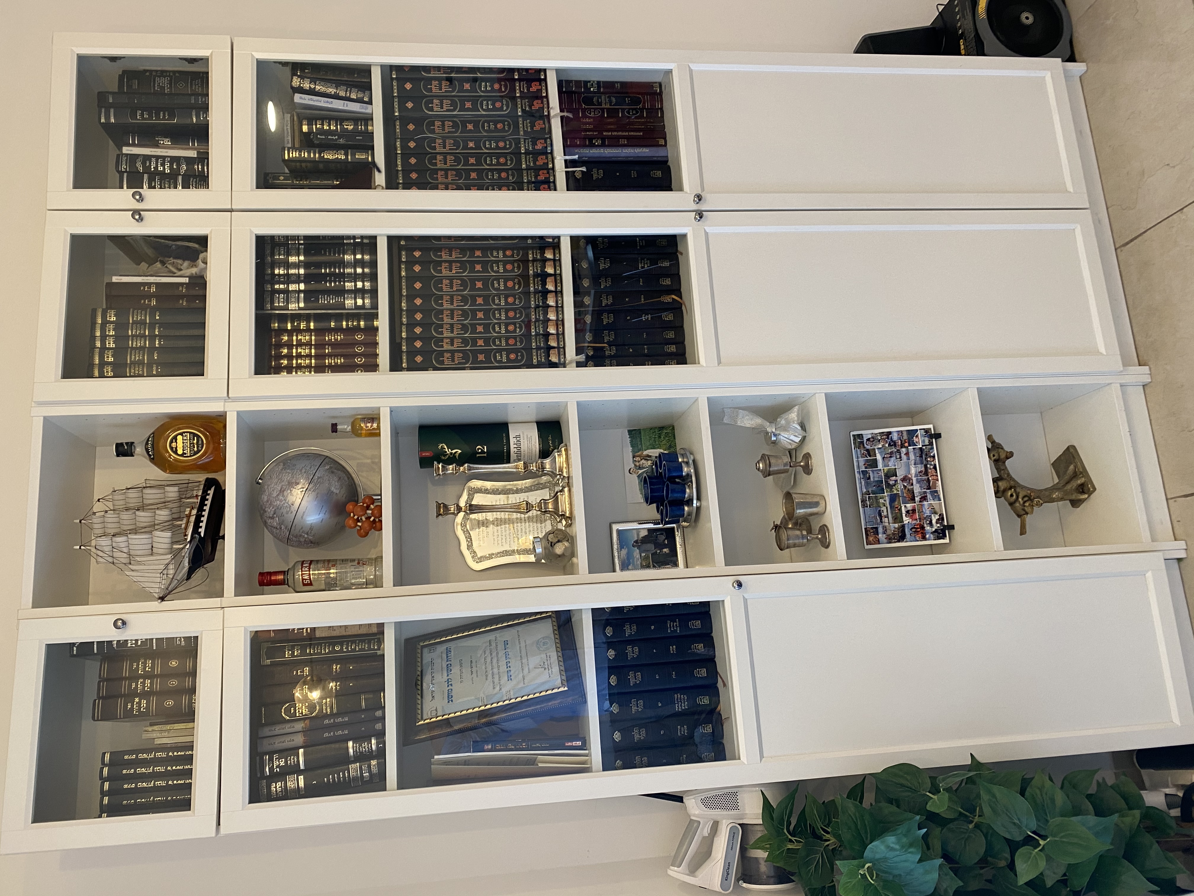 Bookshelf