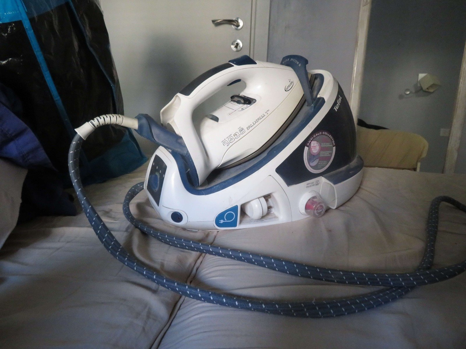 Tefal Big Heavy Duty Iron - The Jerusalem Market