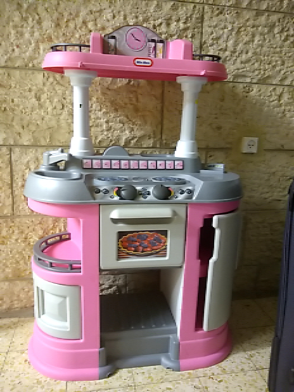 Toy kitchen set