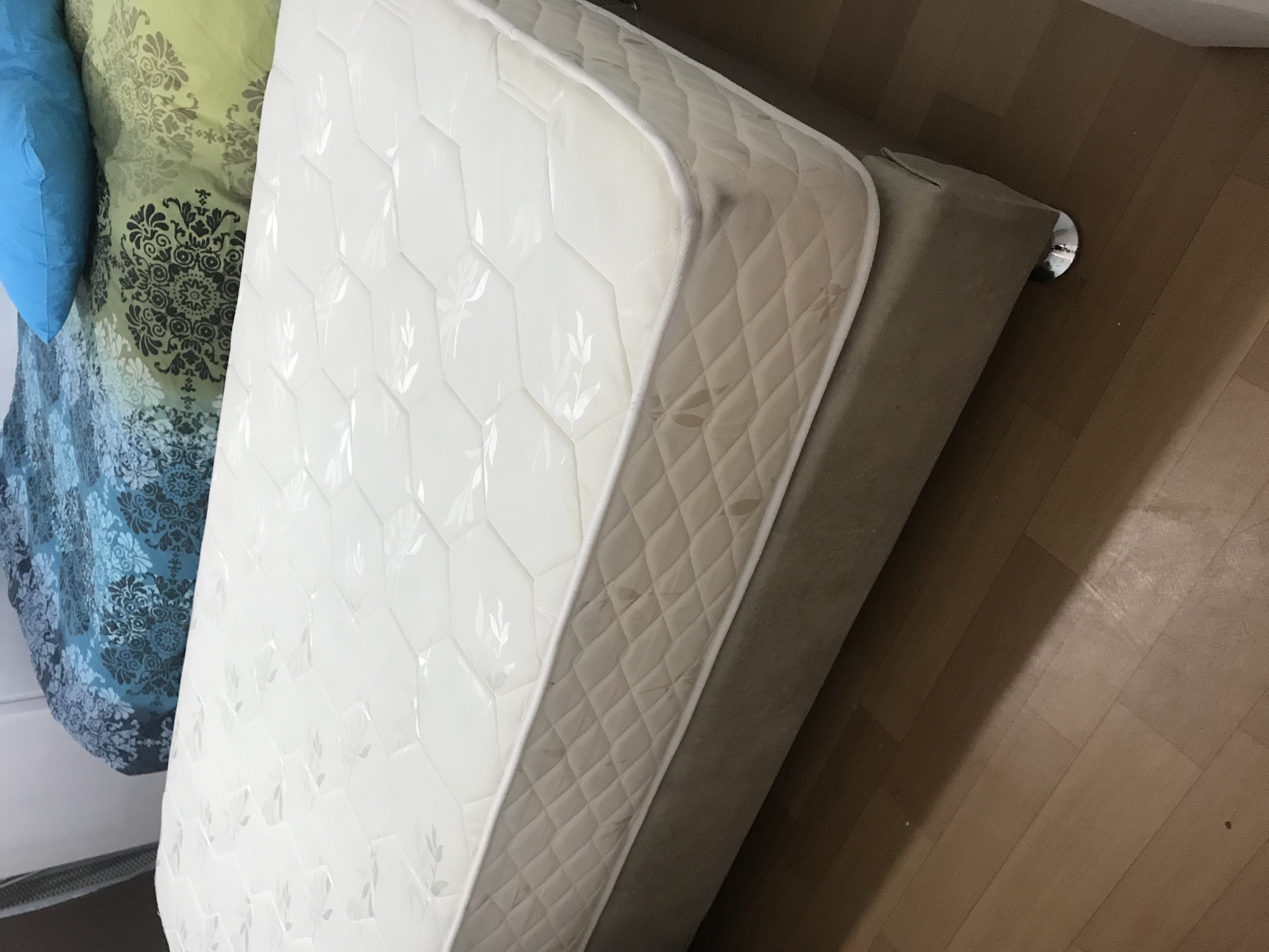 Set of twin  beds