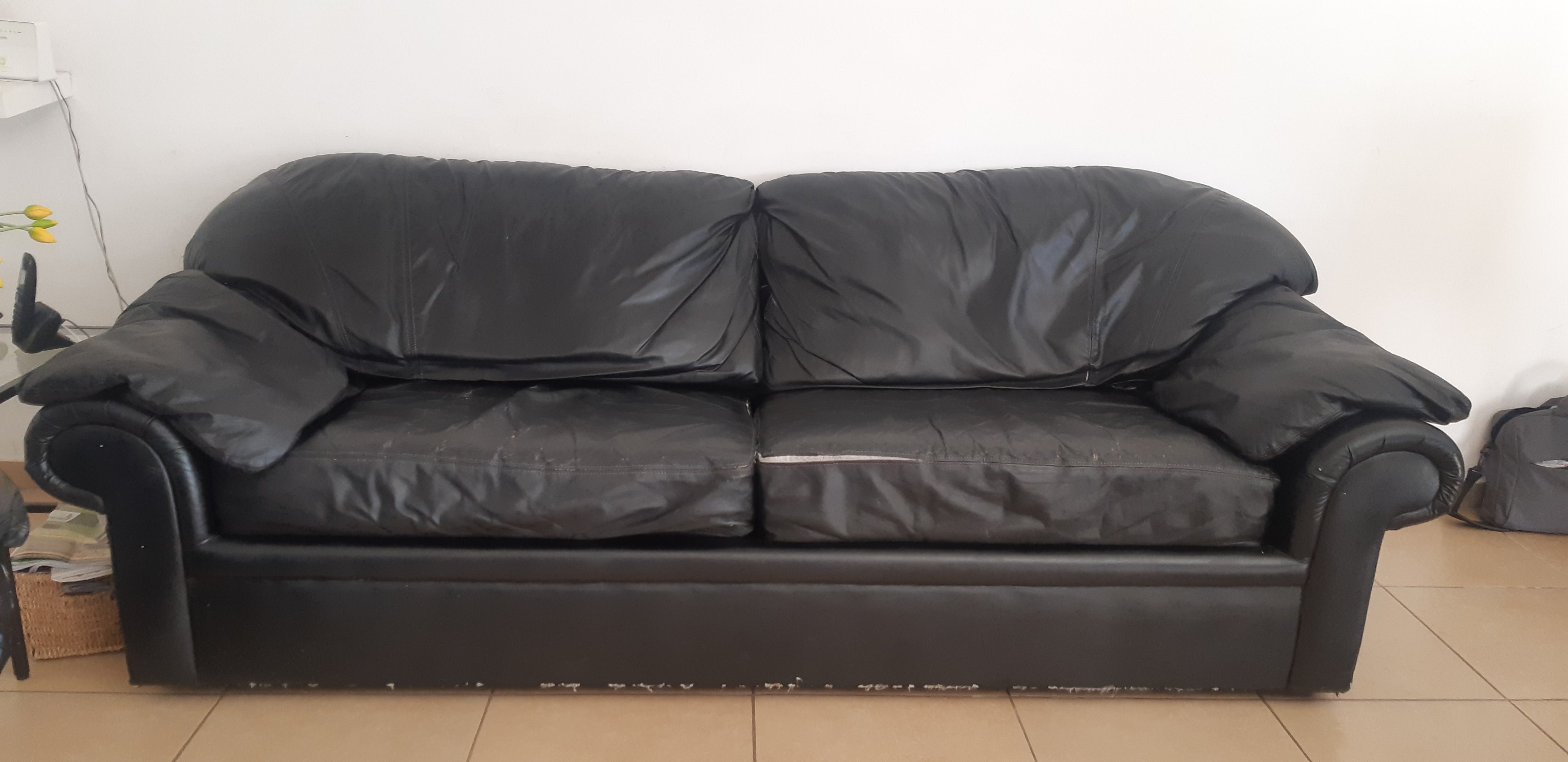 3 Seater black leather couch
