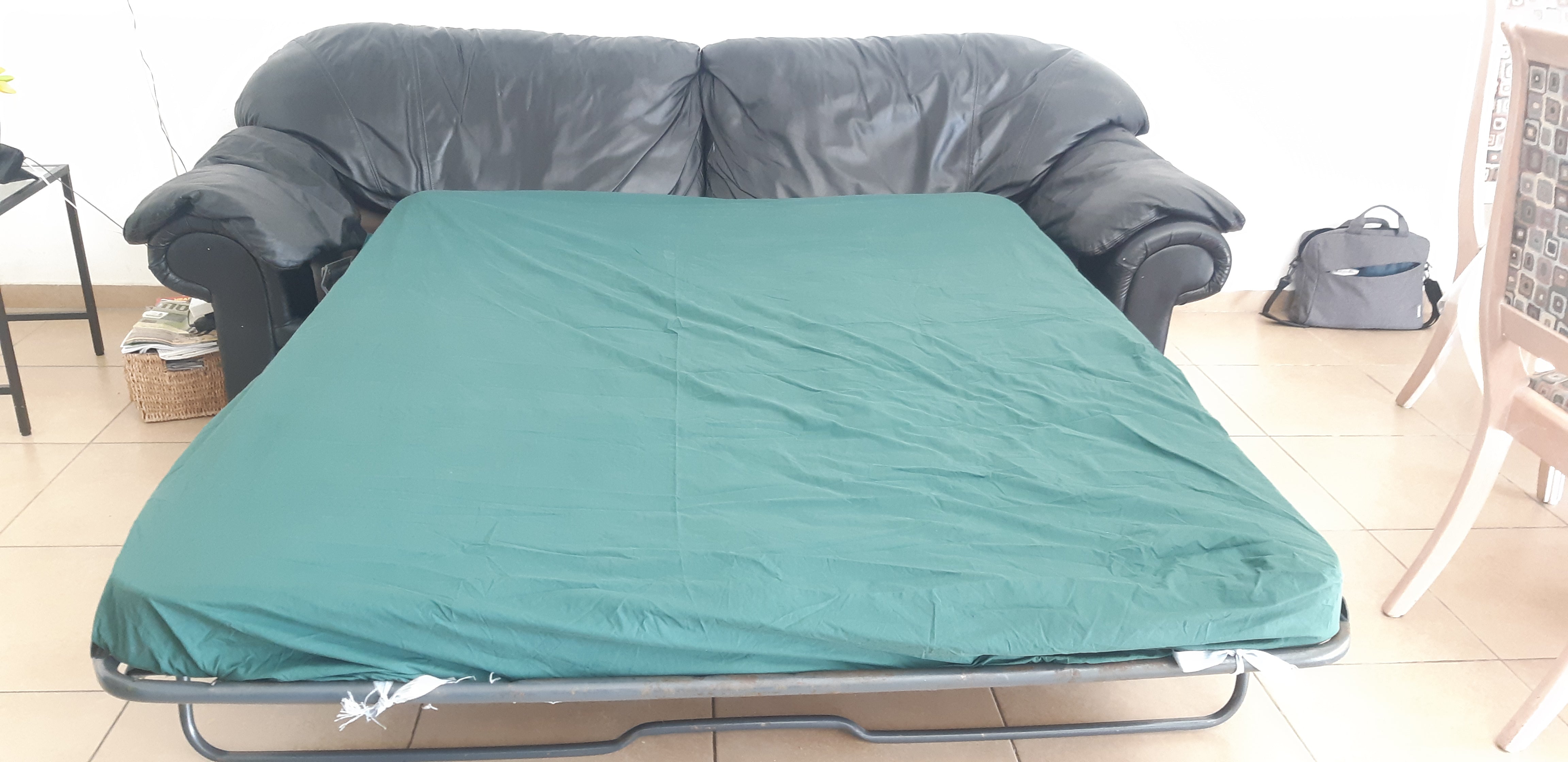 3 Seater black leather couch - image 2