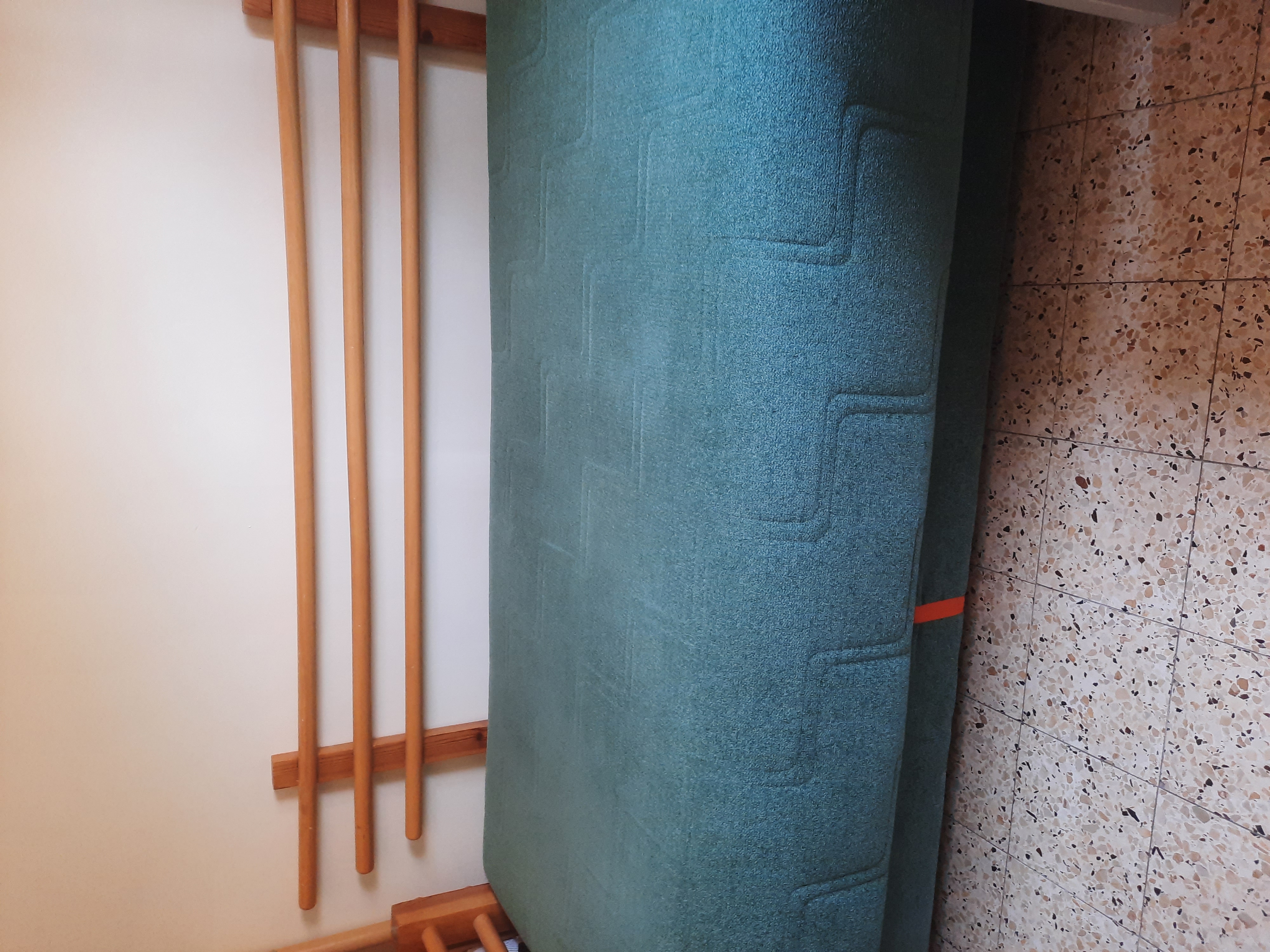 Hi riser bed