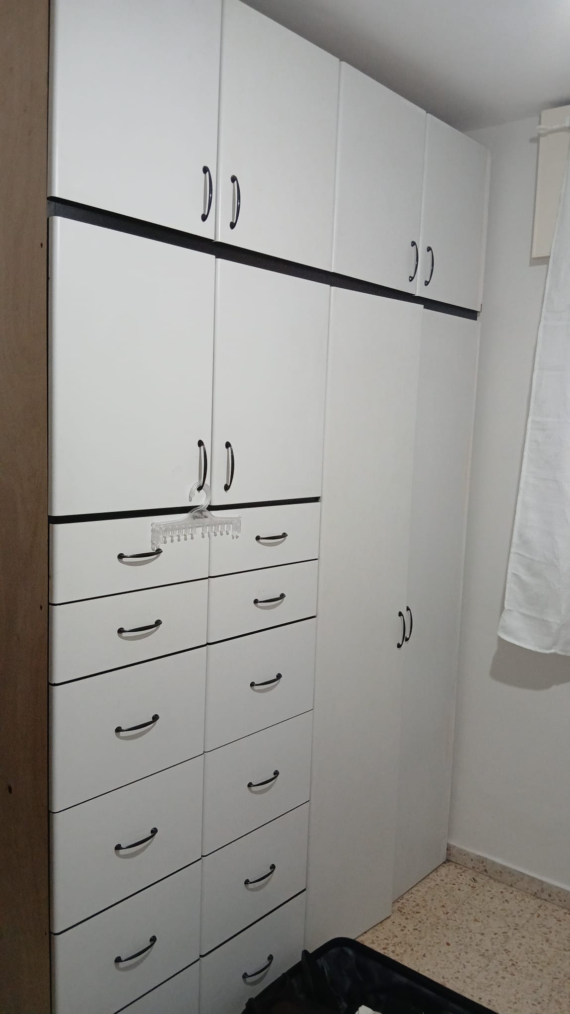 Closet 2 pieces can be connected