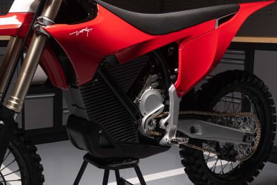 1.2 Stark Varg MX 80HP Alpha electric dirt bike New - image 3