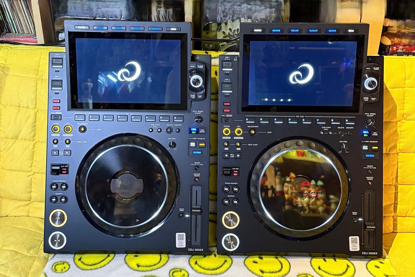 AlphaTheta CDJ-3000X , Pioneer CDJ-3000, Pioneer DJM-A9, AlphaTheta Euphonia - image 3
