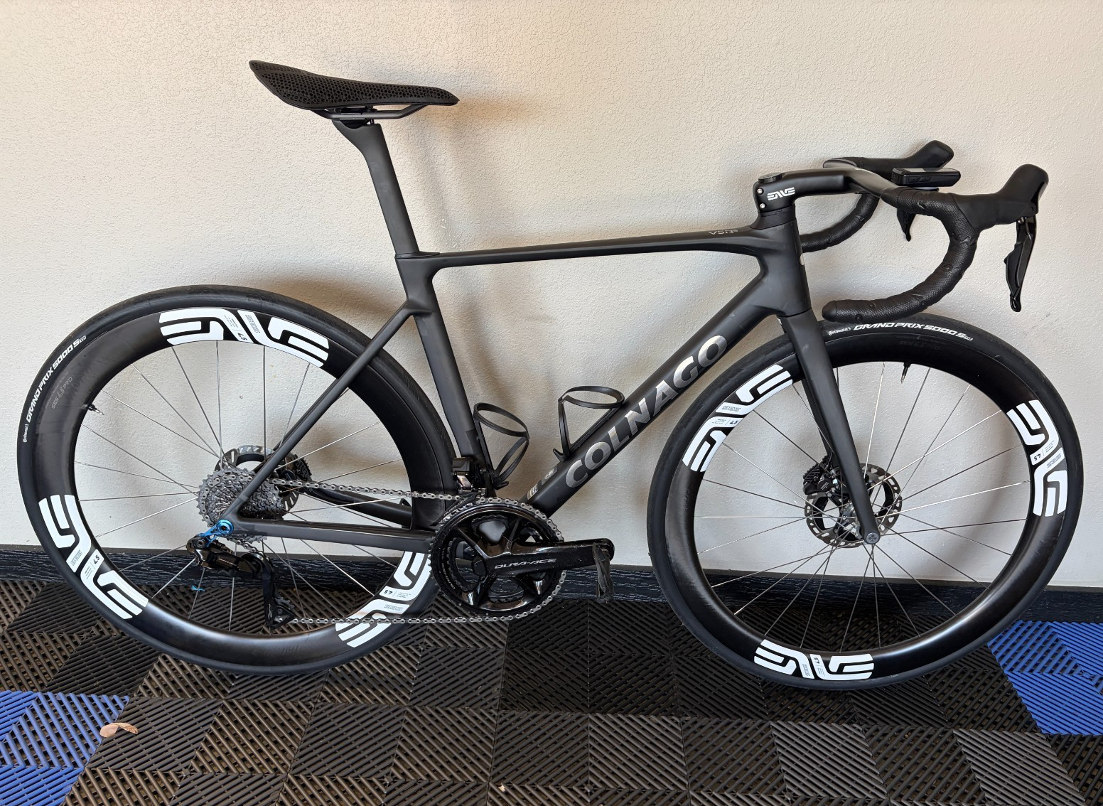 2026 Colnago V5Rs (485) Dark Series Disc Road Bike, Dura-Ace ENVE 4.5 Pro Wheels