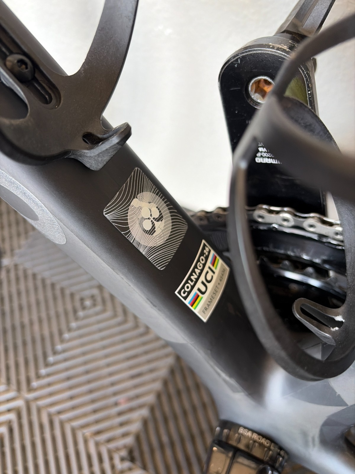 2026 Colnago V5Rs (485) Dark Series Disc Road Bike, Dura-Ace ENVE 4.5 Pro Wheels - image 2