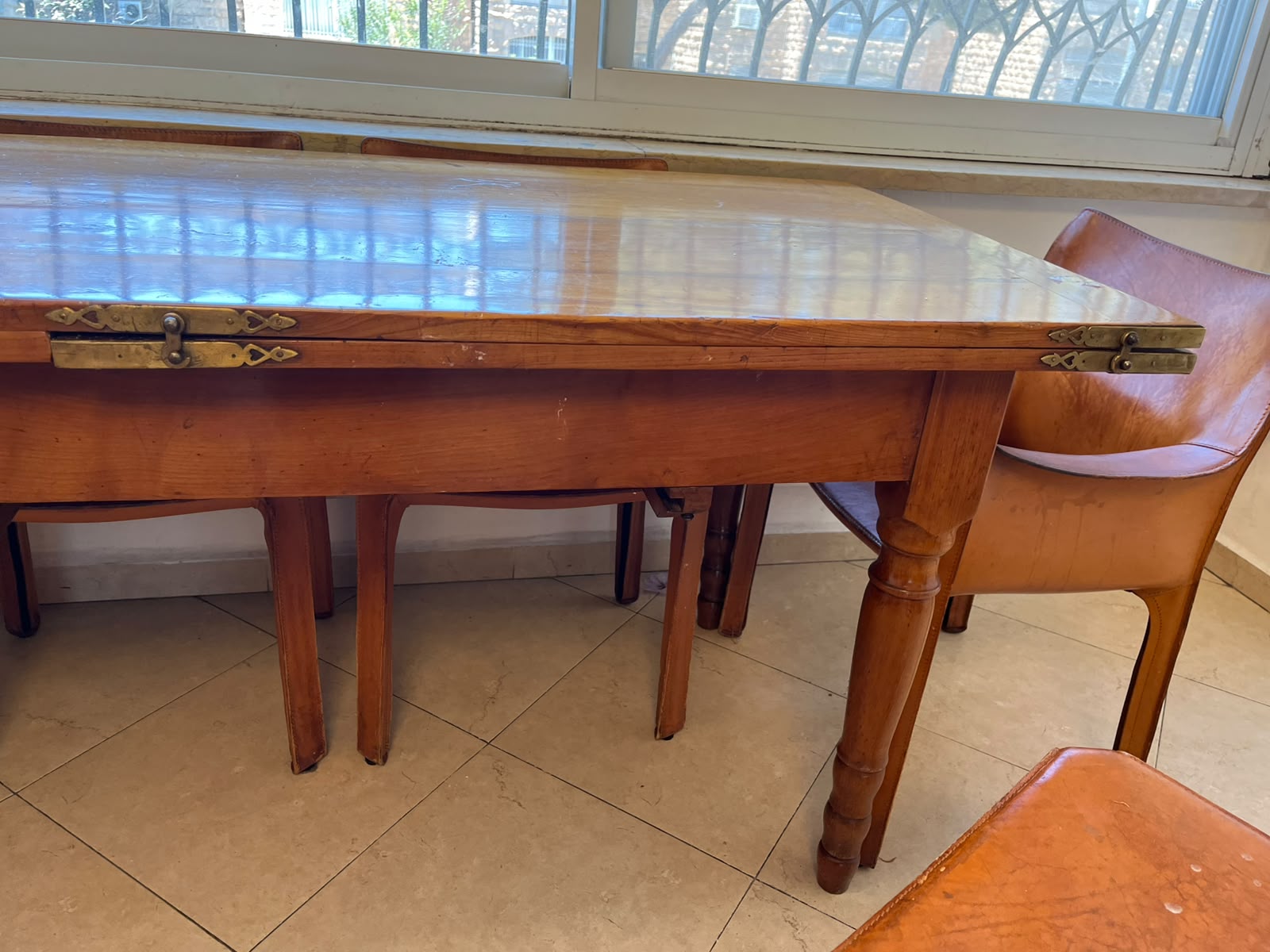Custom Extending Wooden Dining Table + 8 Genuine Leather Chairs - image 2