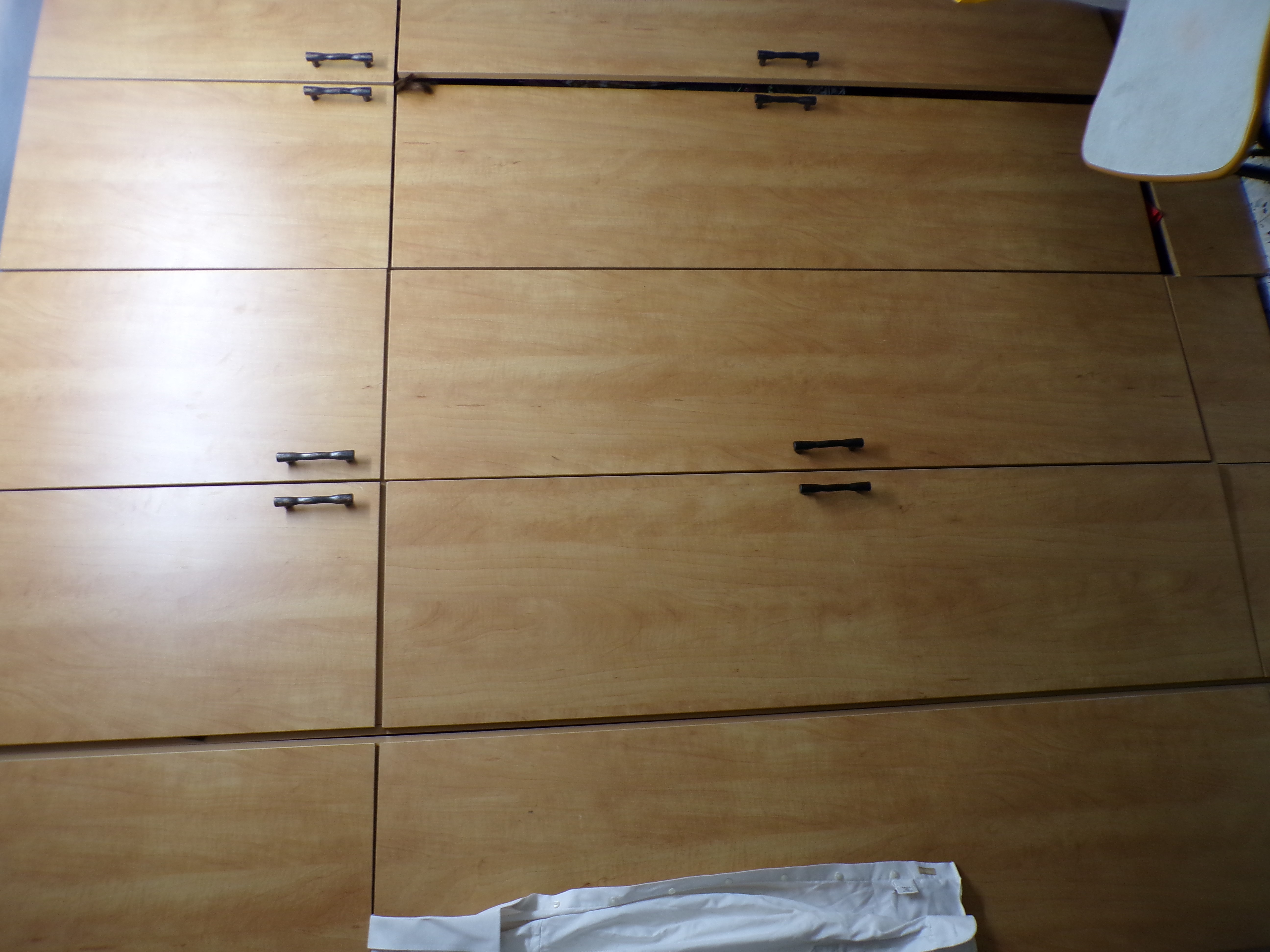 6 door cupboard