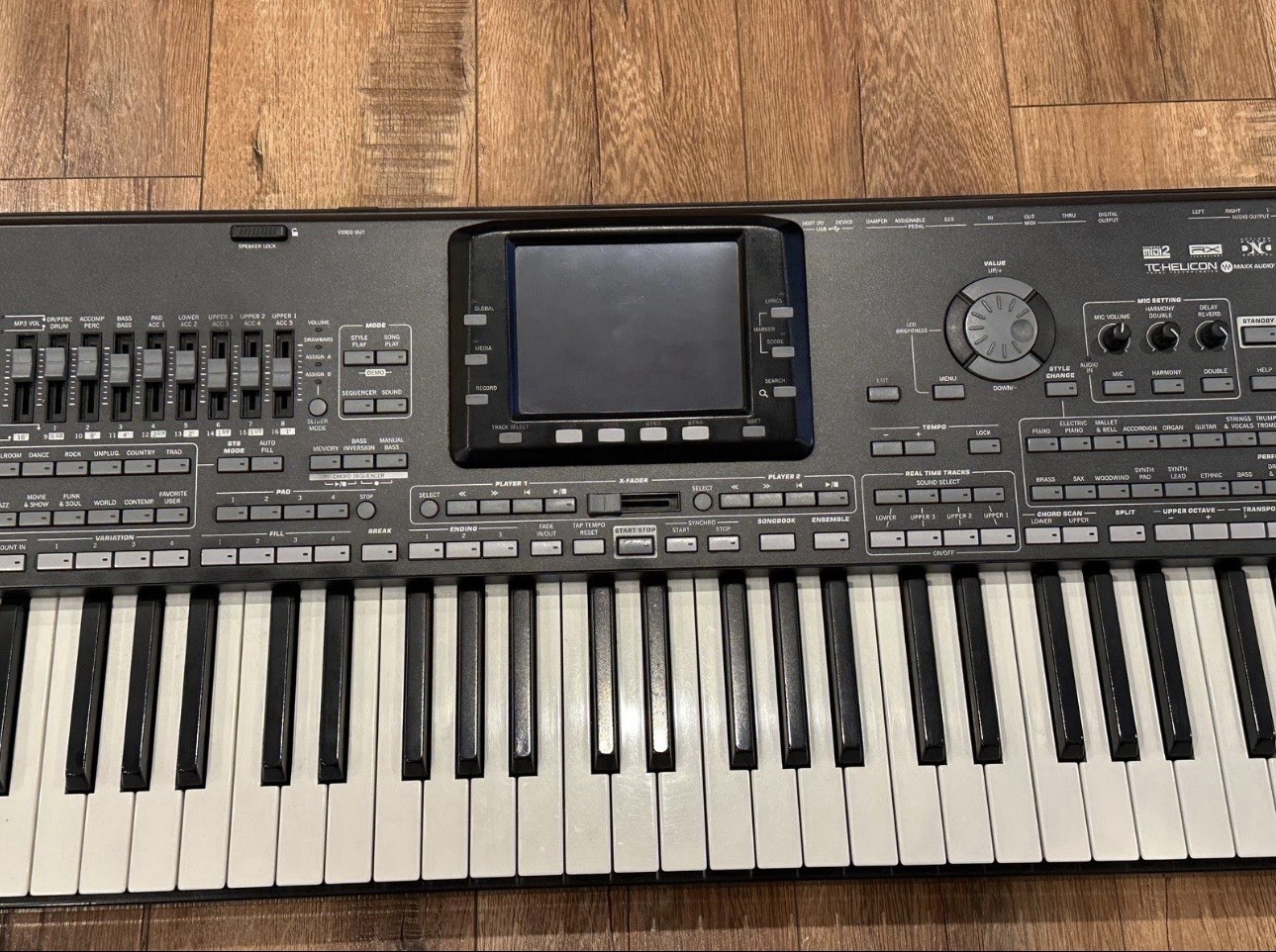 Korg PA3X Professional Arranger 61-Key Keyboard - image 2