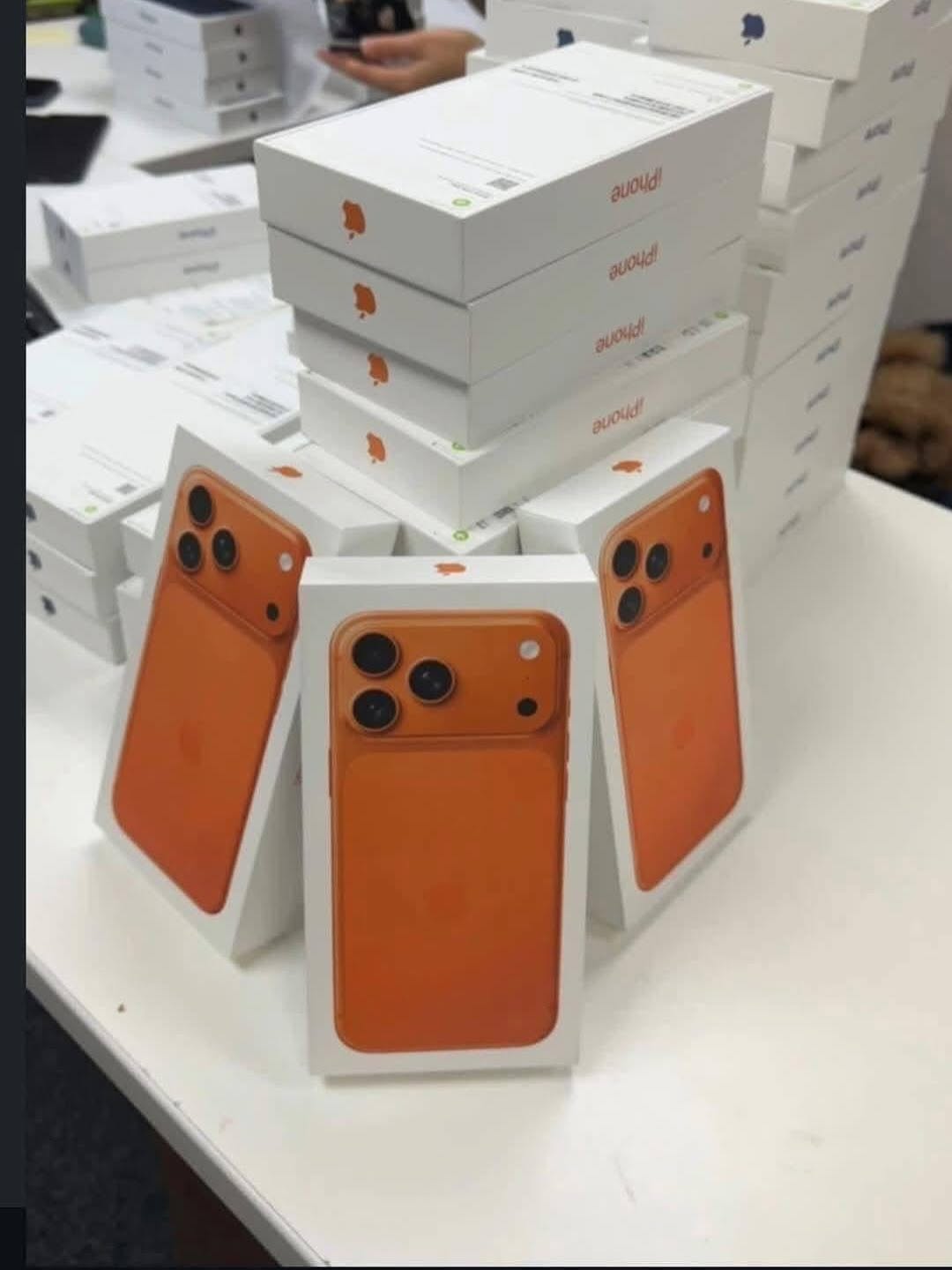Promo sales , iPhone 17 Pro, 790usd, iPhone 16, 465usd, Sony PS5, 350usd