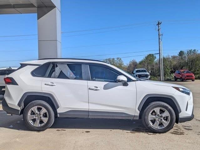 Selling My 2023 Toyota Rav4 XLE AWD - image 4