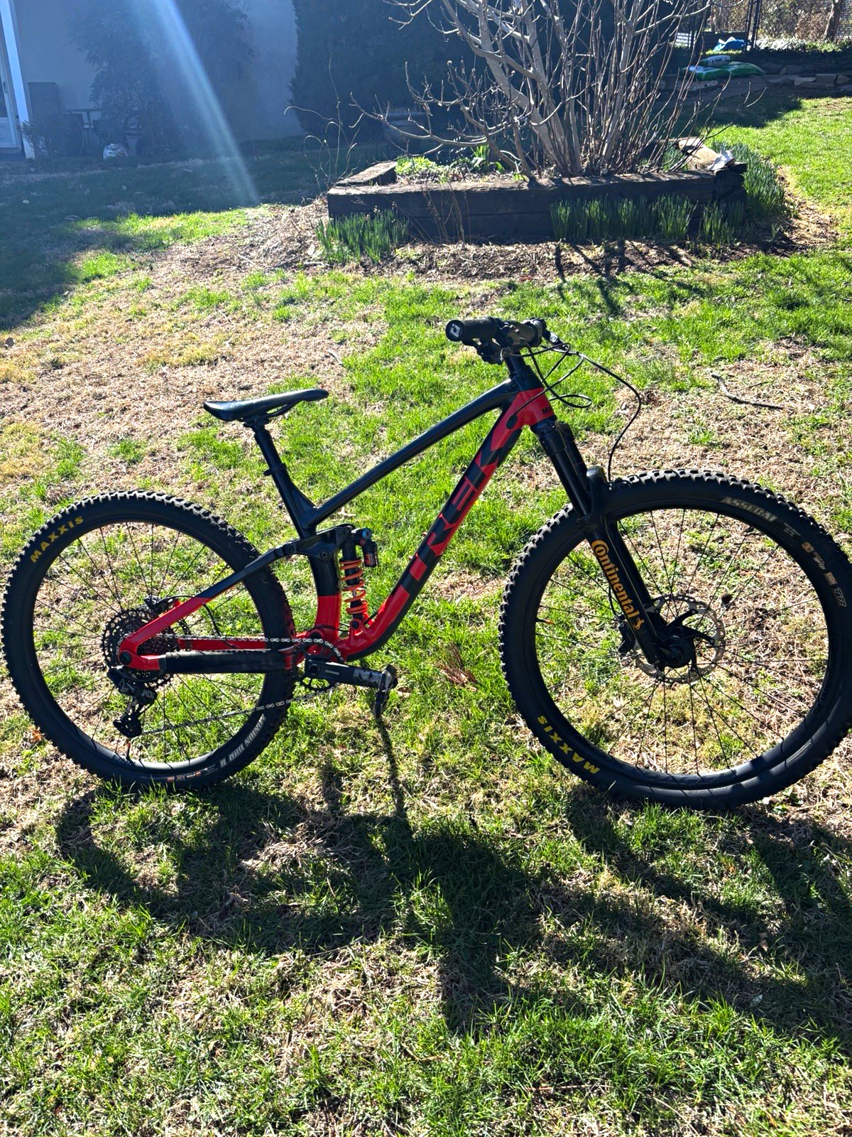 Trek Fuel EX 7 29 in M 2021 Full Suspension 12-Speed Dropper Red