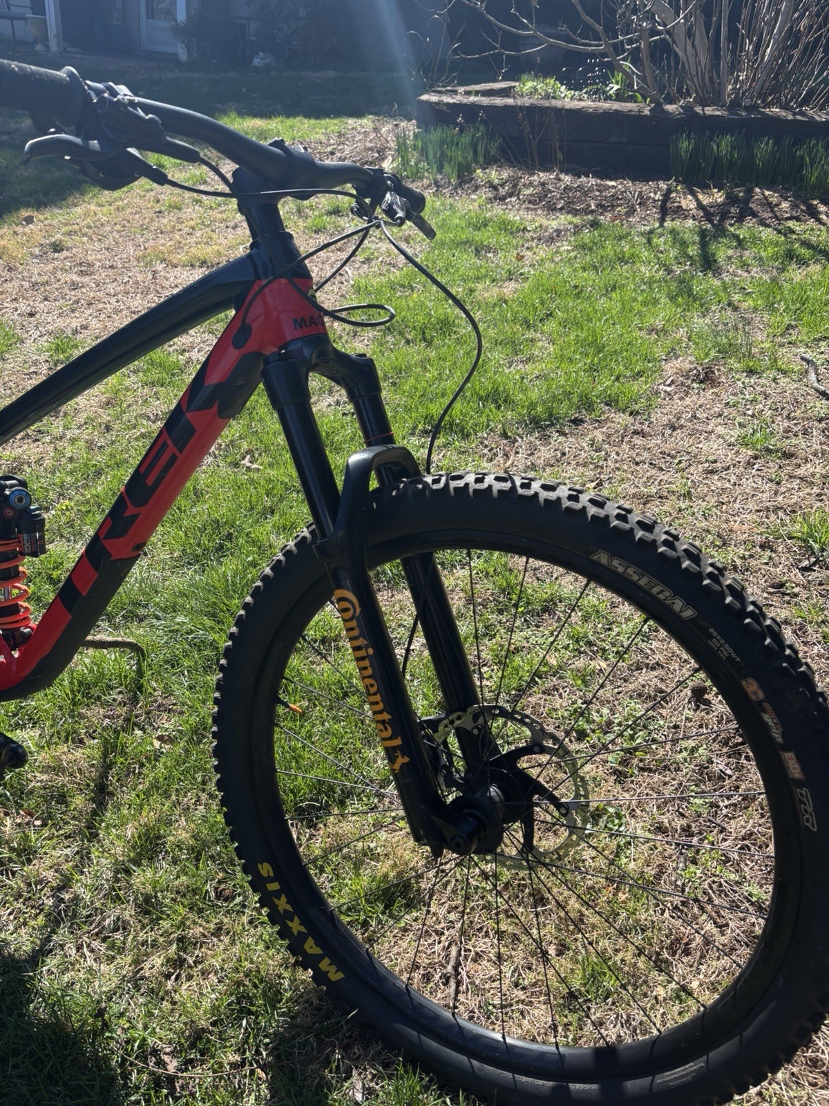 Trek Fuel EX 7 29 in M 2021 Full Suspension 12-Speed Dropper Red - image 3