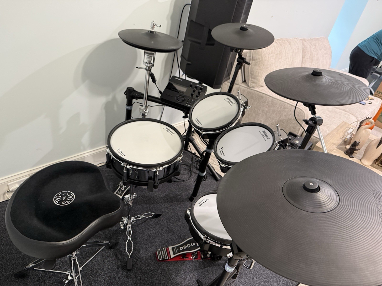 Roland V-Drums TD-27KV2 Electronic Drum Kit Mesh Pad, Pedals, Throne, Mat + more - image 5