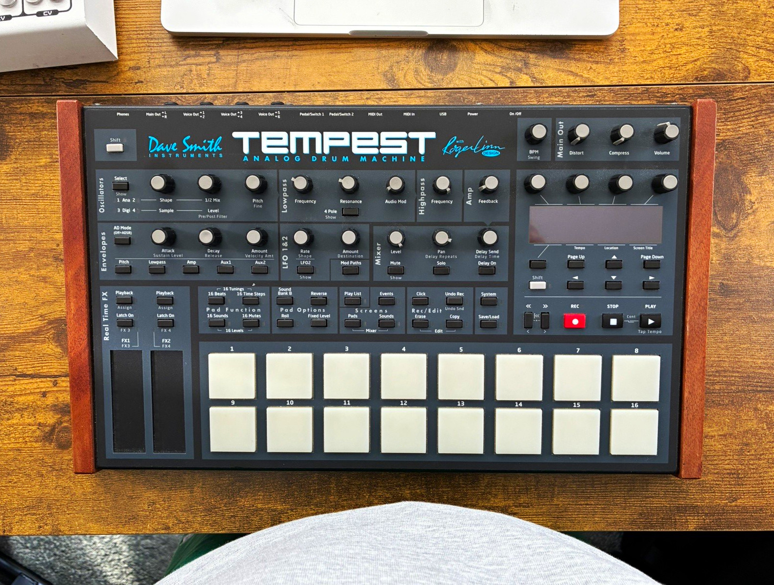 Dave Smith Instruments Tempest Analog Drum