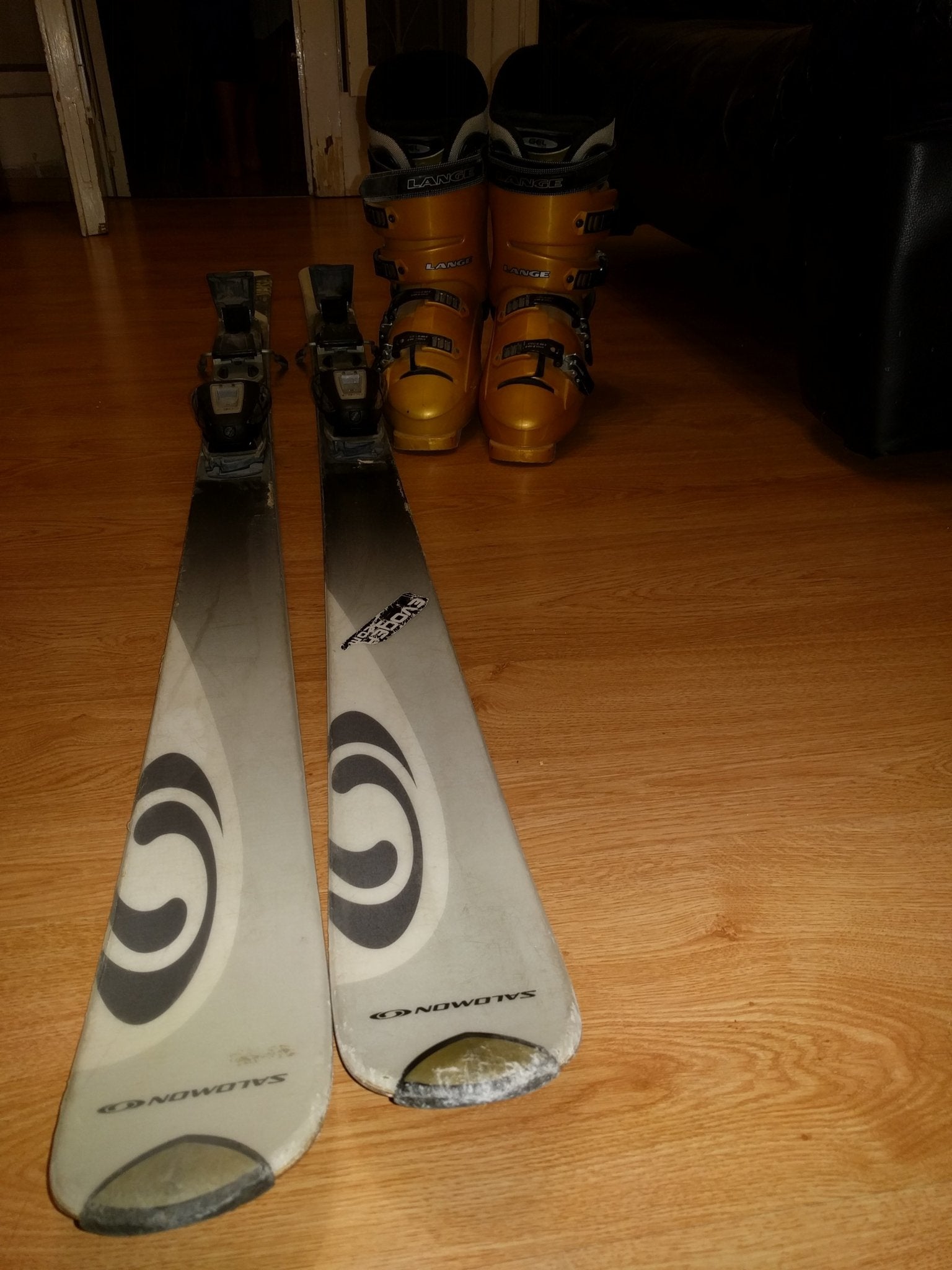 Skis - The Jerusalem Market