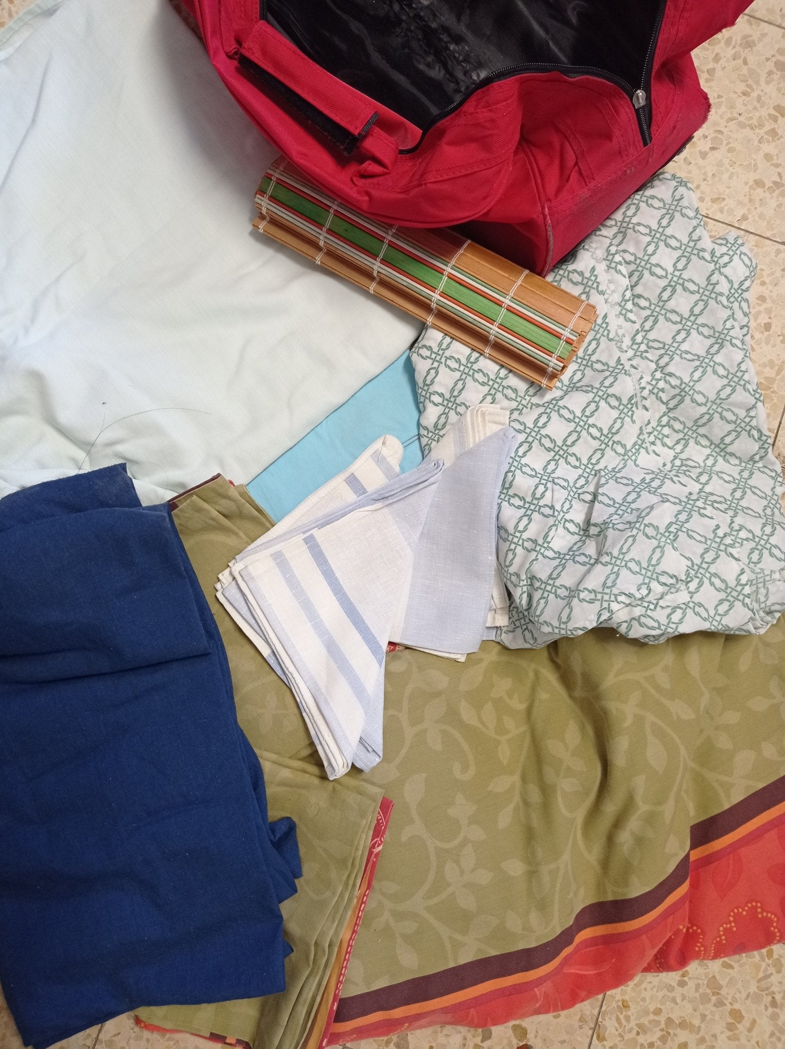 Sheets and Bag - The Jerusalem Market